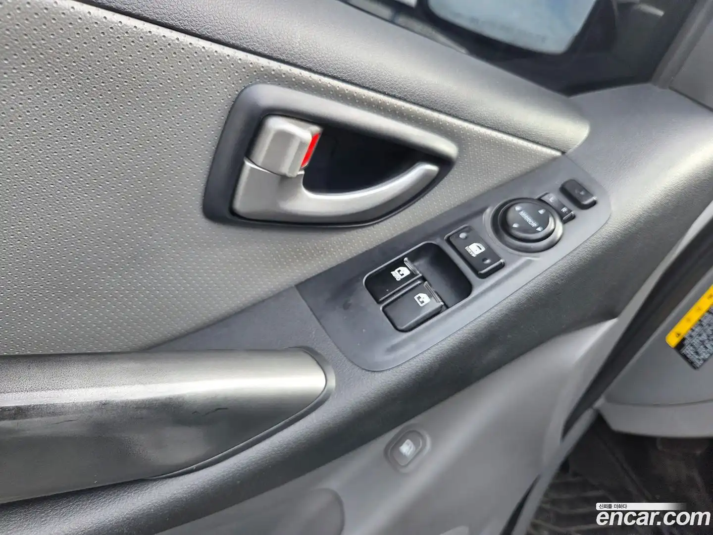 Starex Hyundai 2020.4-OPTION-021