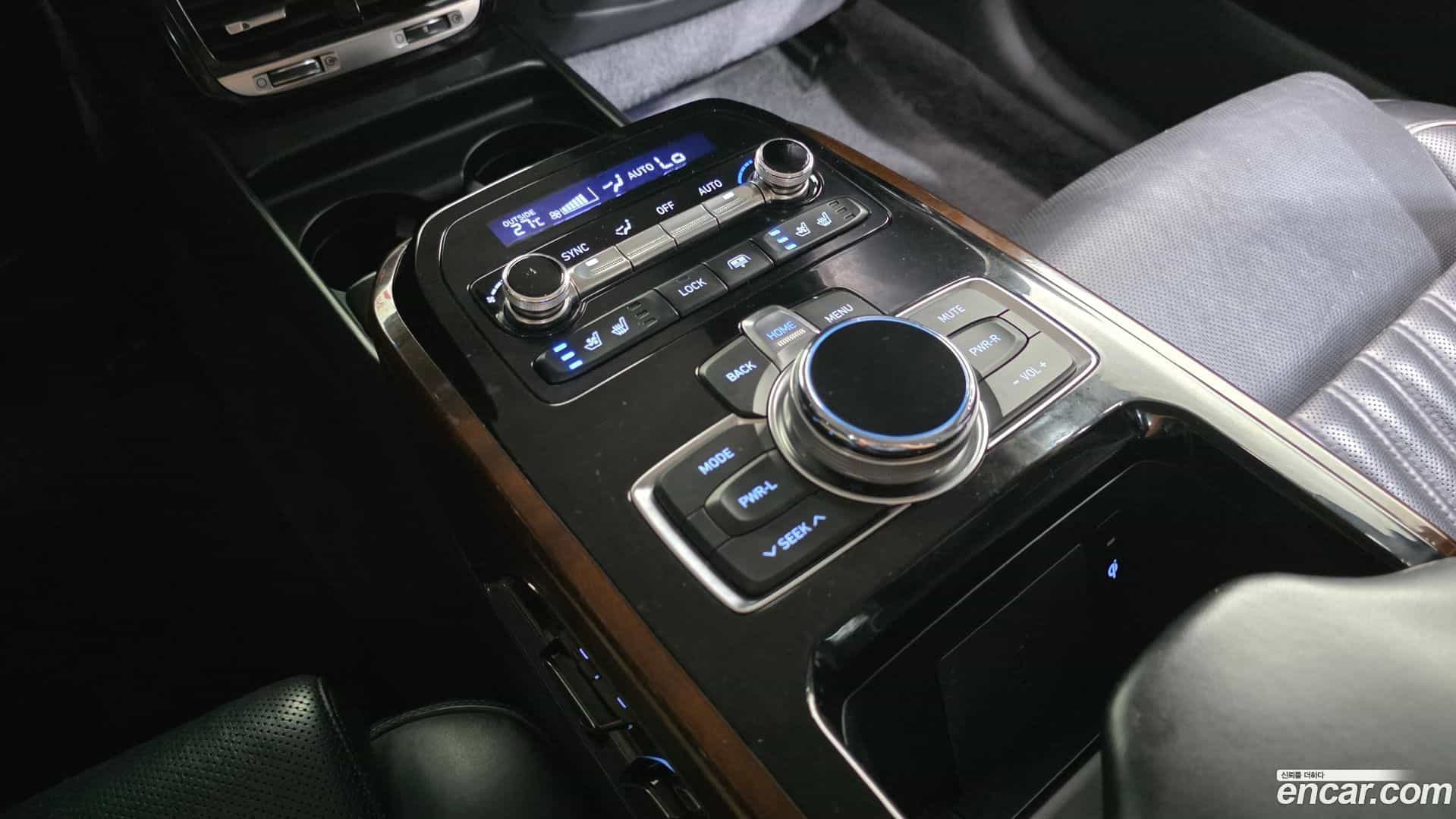 EQ900 Genesis 2016.2-OPTION-022