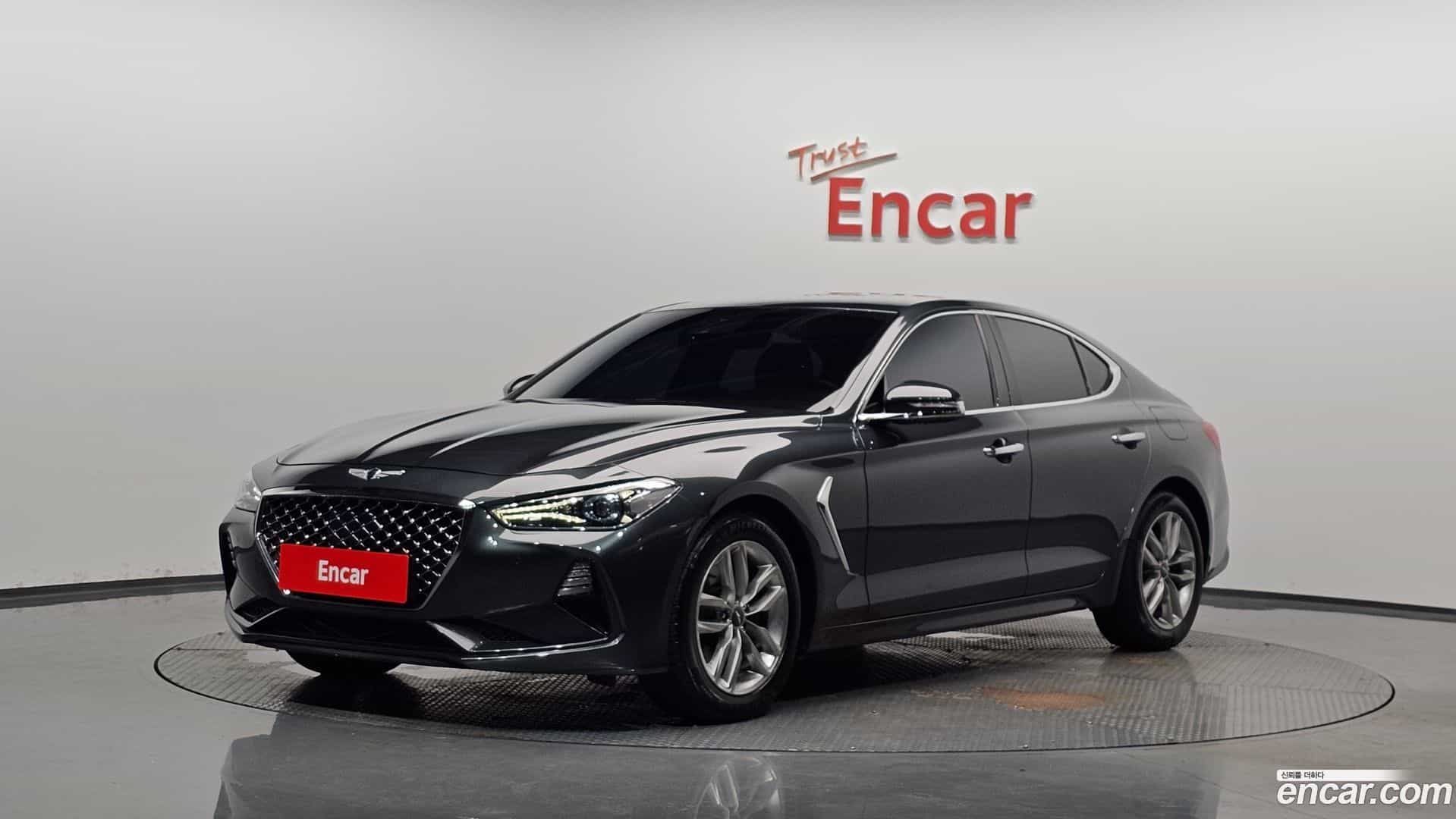 G70 Genesis 2018.0-OUTER-001