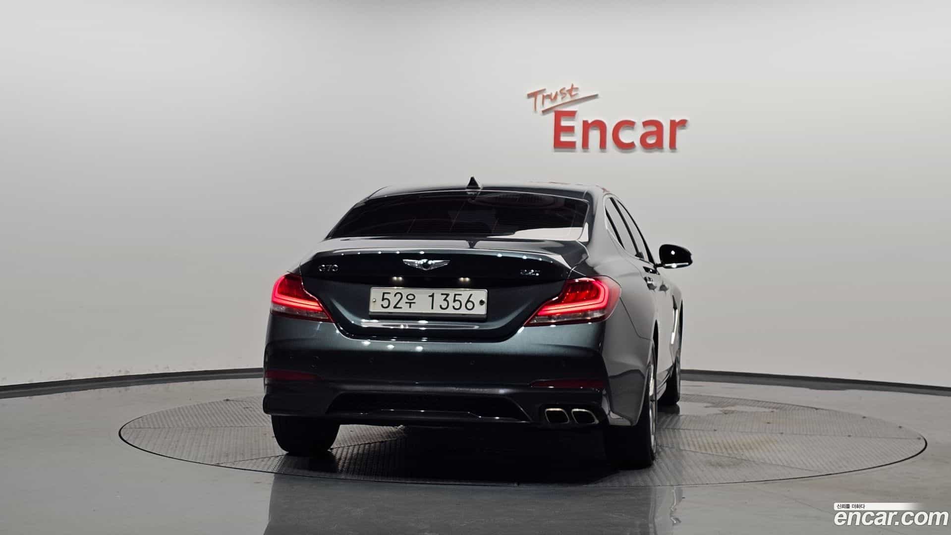G70 Genesis 2018.0-OUTER-004