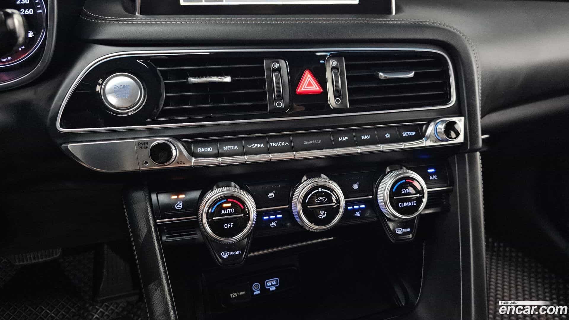 G70 Genesis 2018.0-OPTION-024