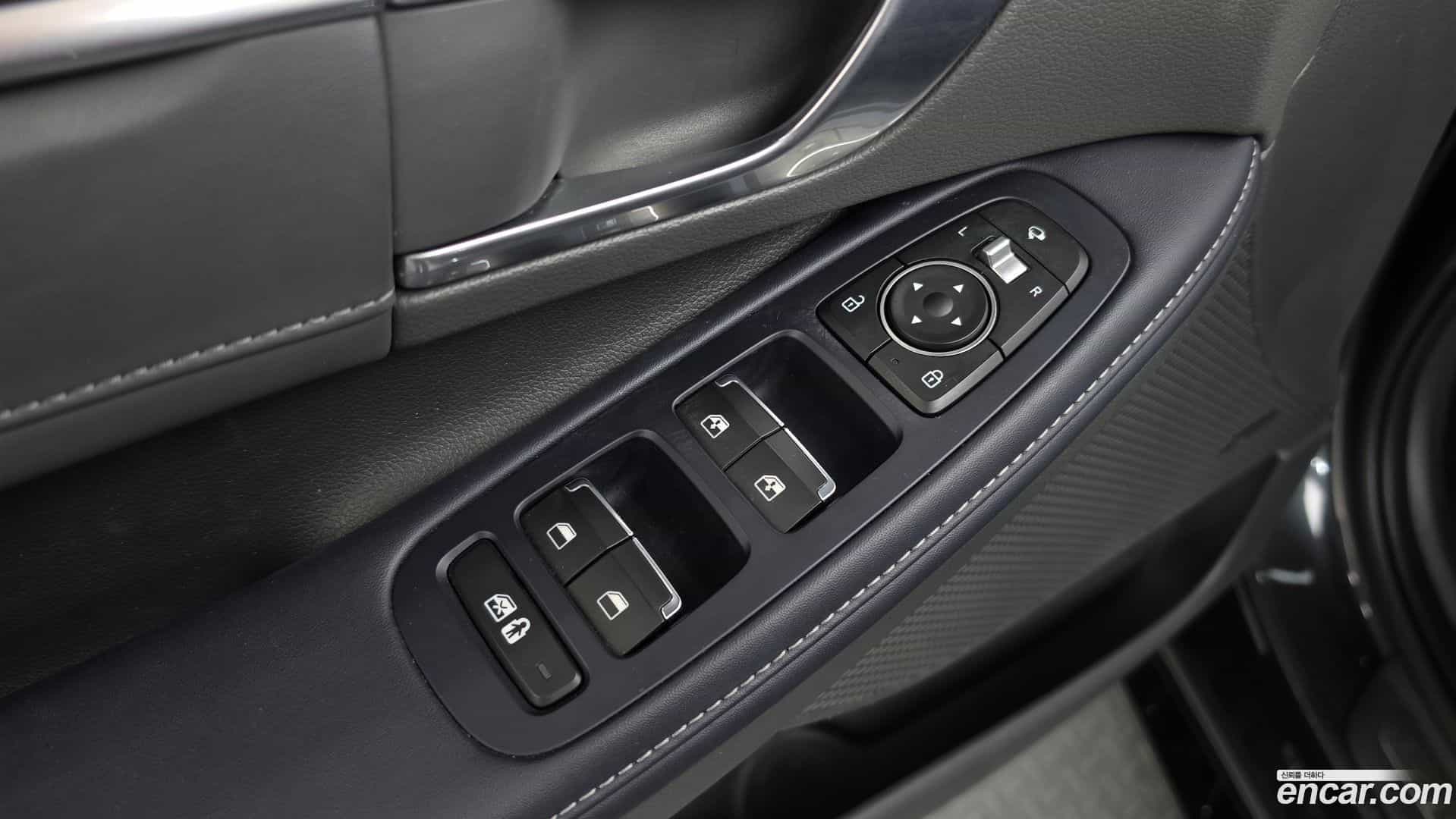 Sonata Hyundai 2022.6-OPTION-041