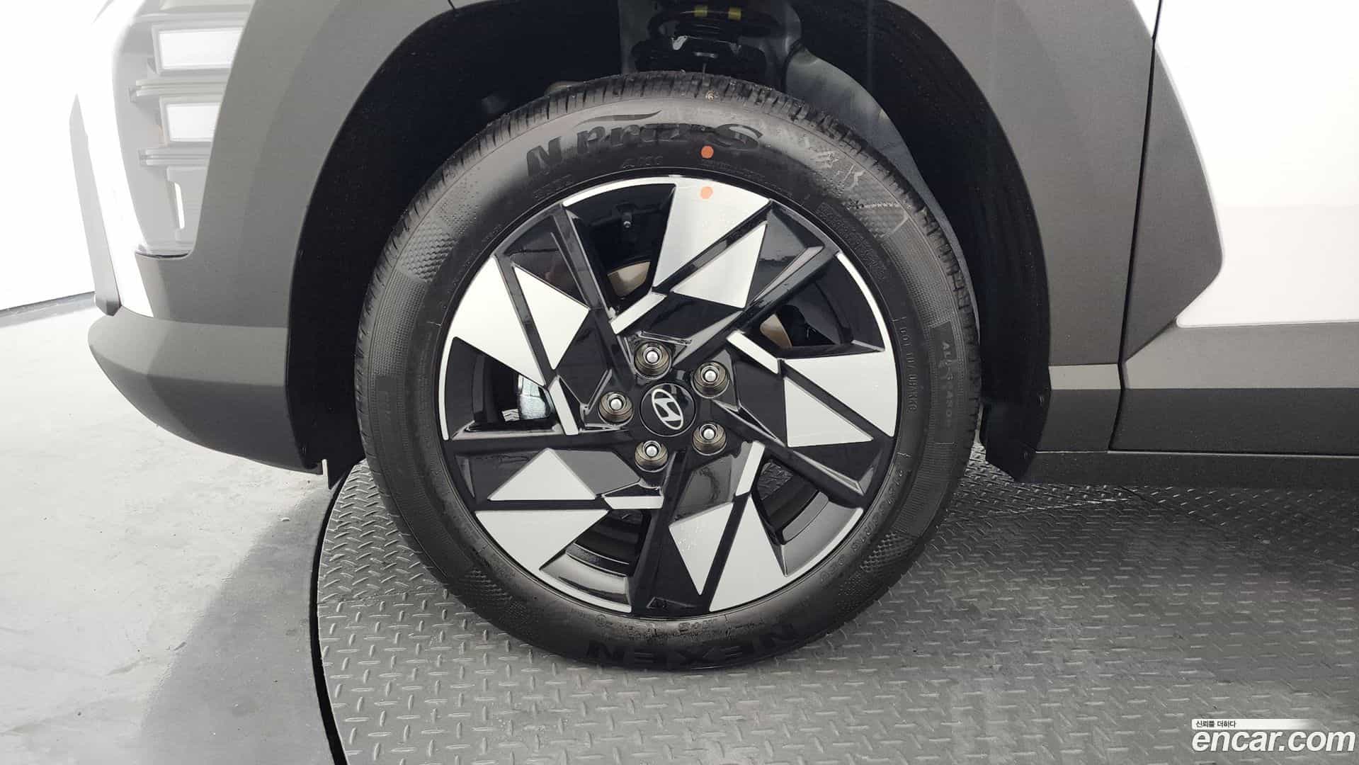 Kona Hyundai 2026.5-OUTER-005