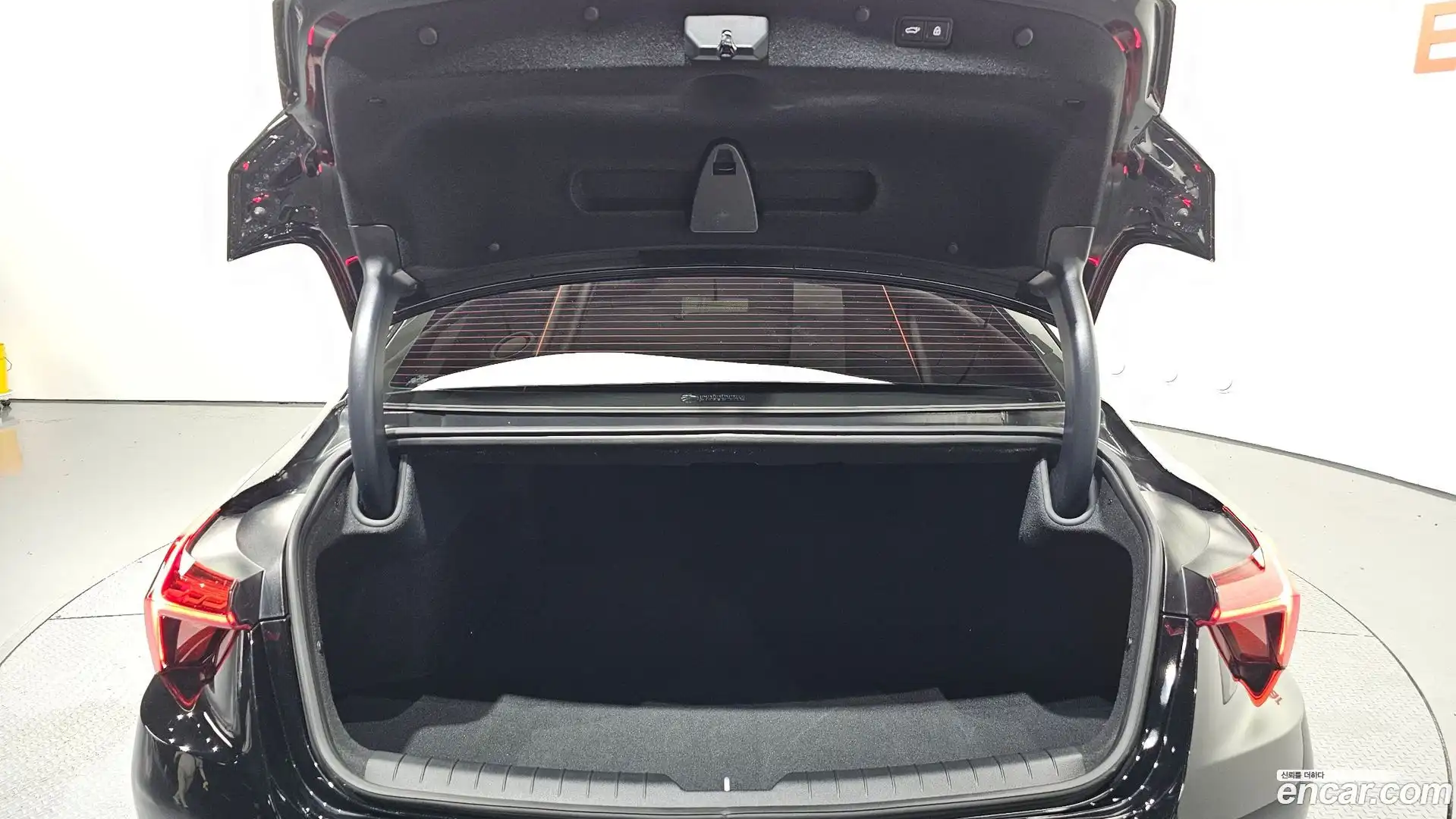 K8 Kia 2023.5-OPTION-024