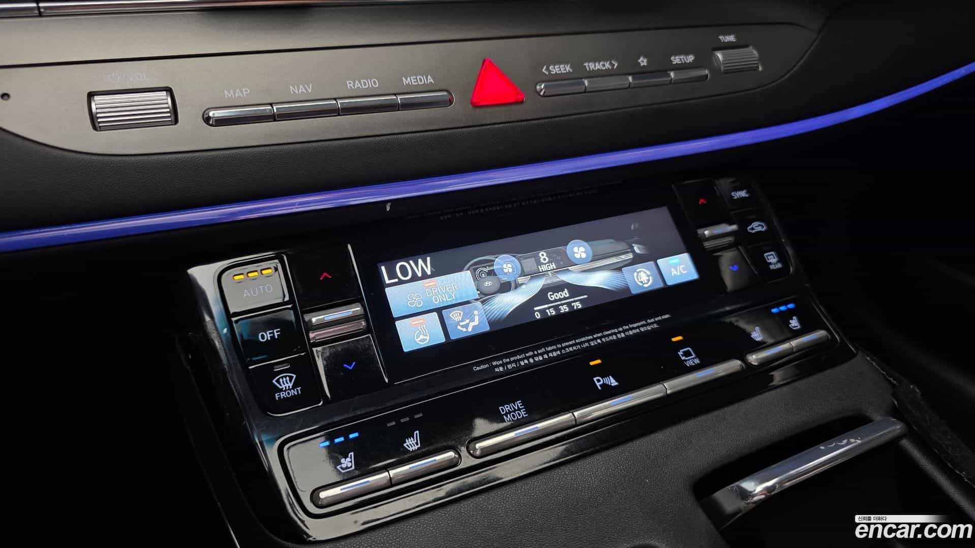 Grandeur Hyundai 2021.8-OPTION-041