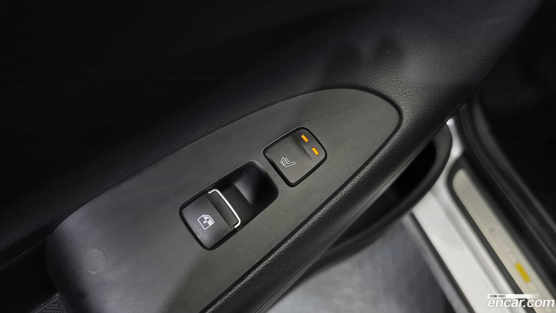 Grandeur Hyundai 2021.8-OPTION-043