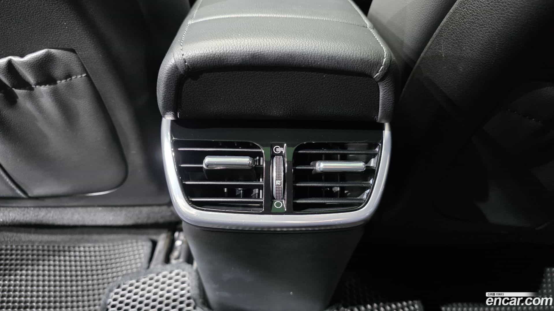 Grandeur Hyundai 2021.8-OPTION-044