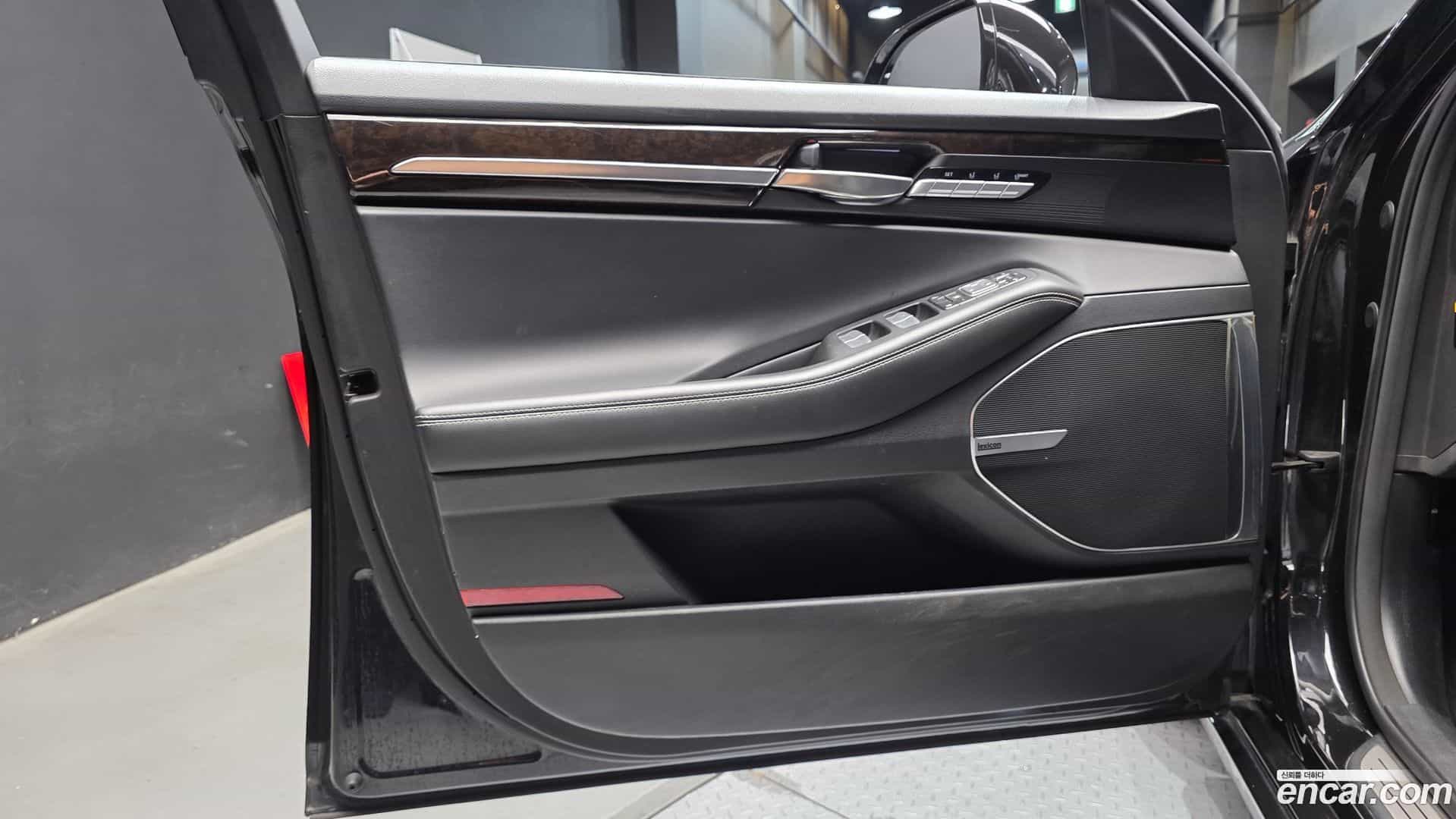 G90 Genesis 2019.3-INNER-034