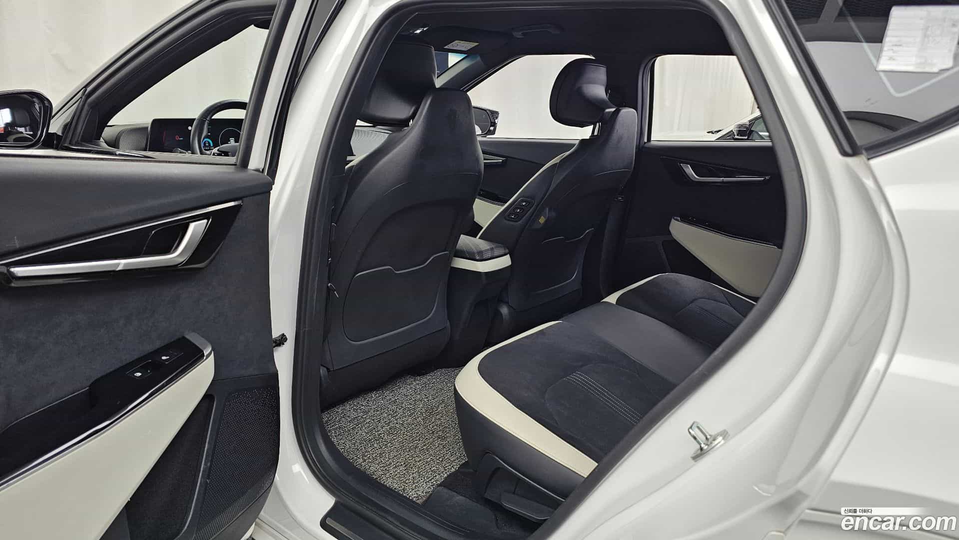 EV6 Kia 2023.7-OPTION-021