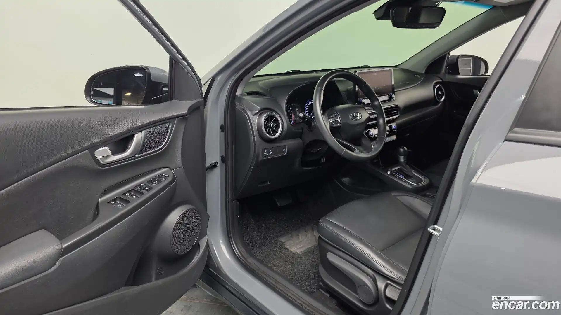 Kona Hyundai 2021.6-INNER-010