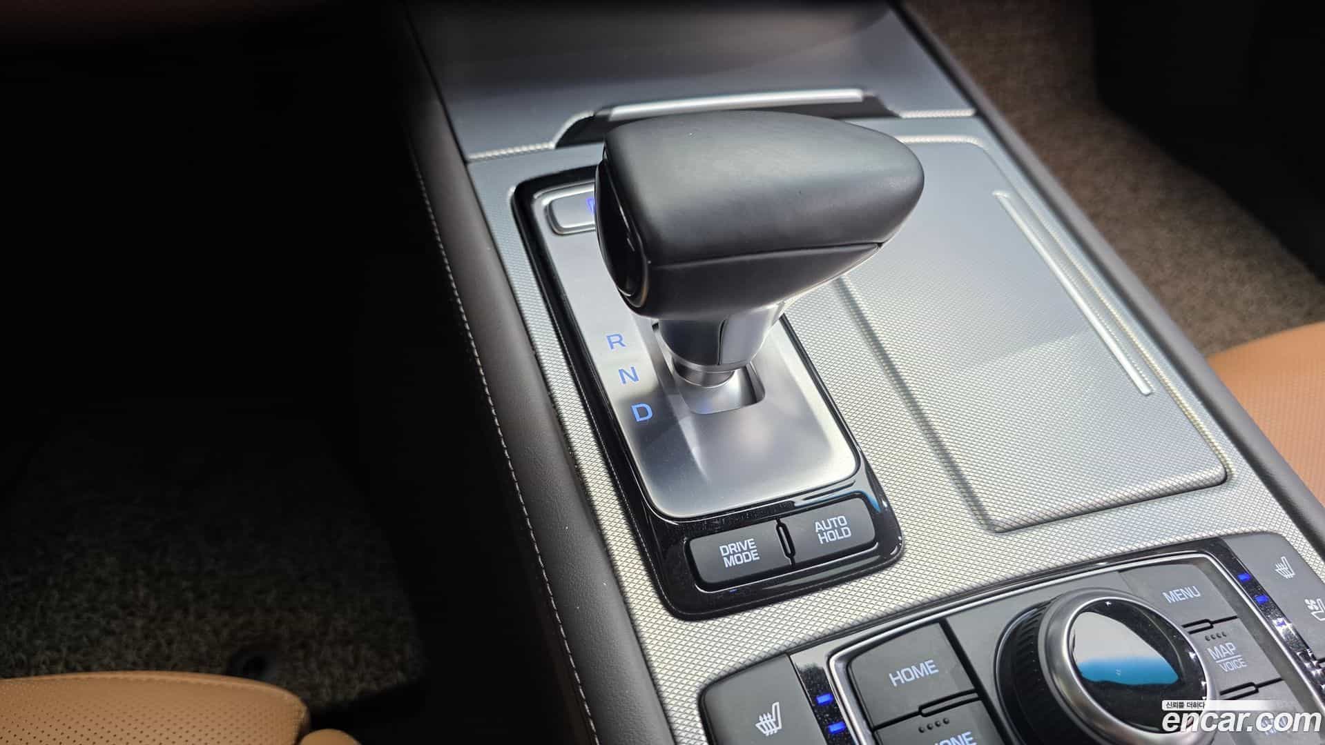 G80 Genesis 2017.3-INNER-009