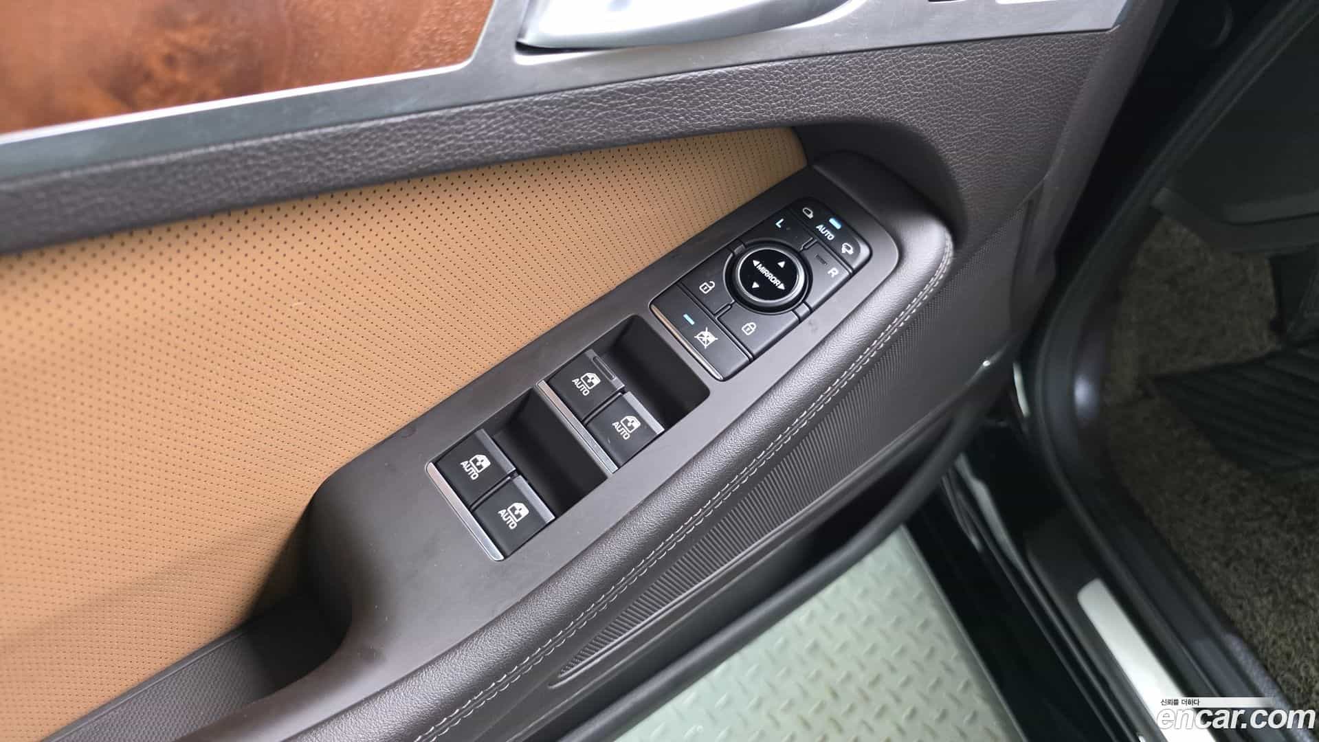 G80 Genesis 2017.3-OPTION-043
