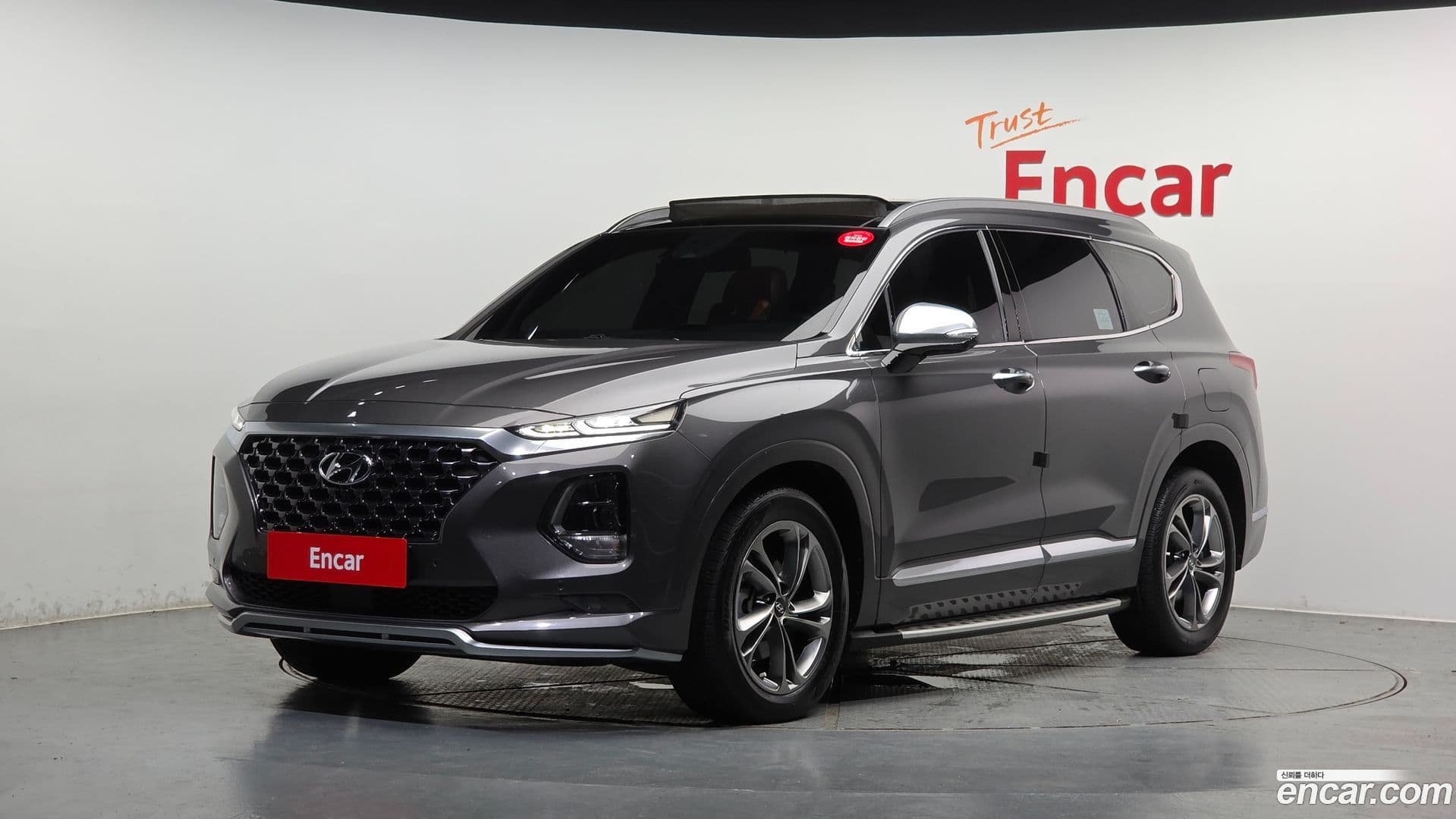 Main__Slider__Photo:Santafe Hyundai 2019.9-0