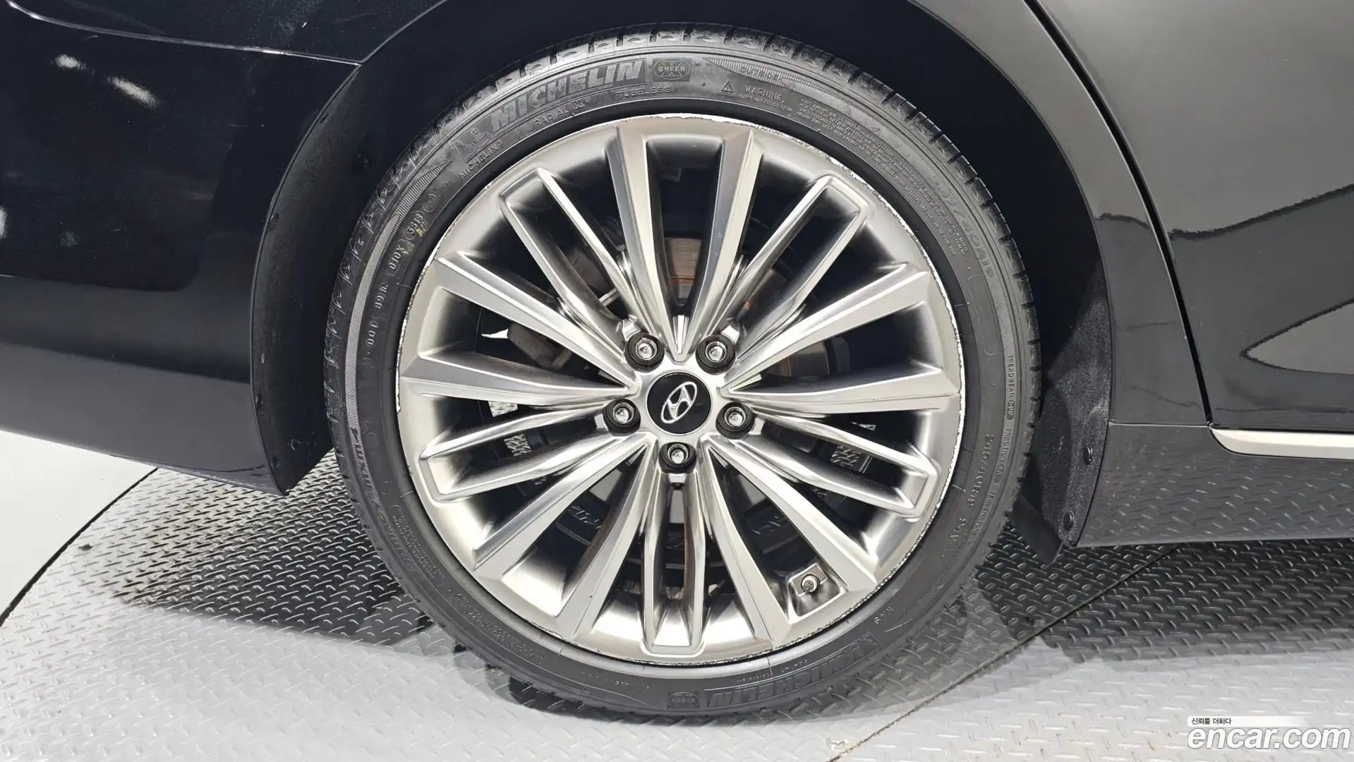 Grandeur Hyundai 2019.2-OUTER-005