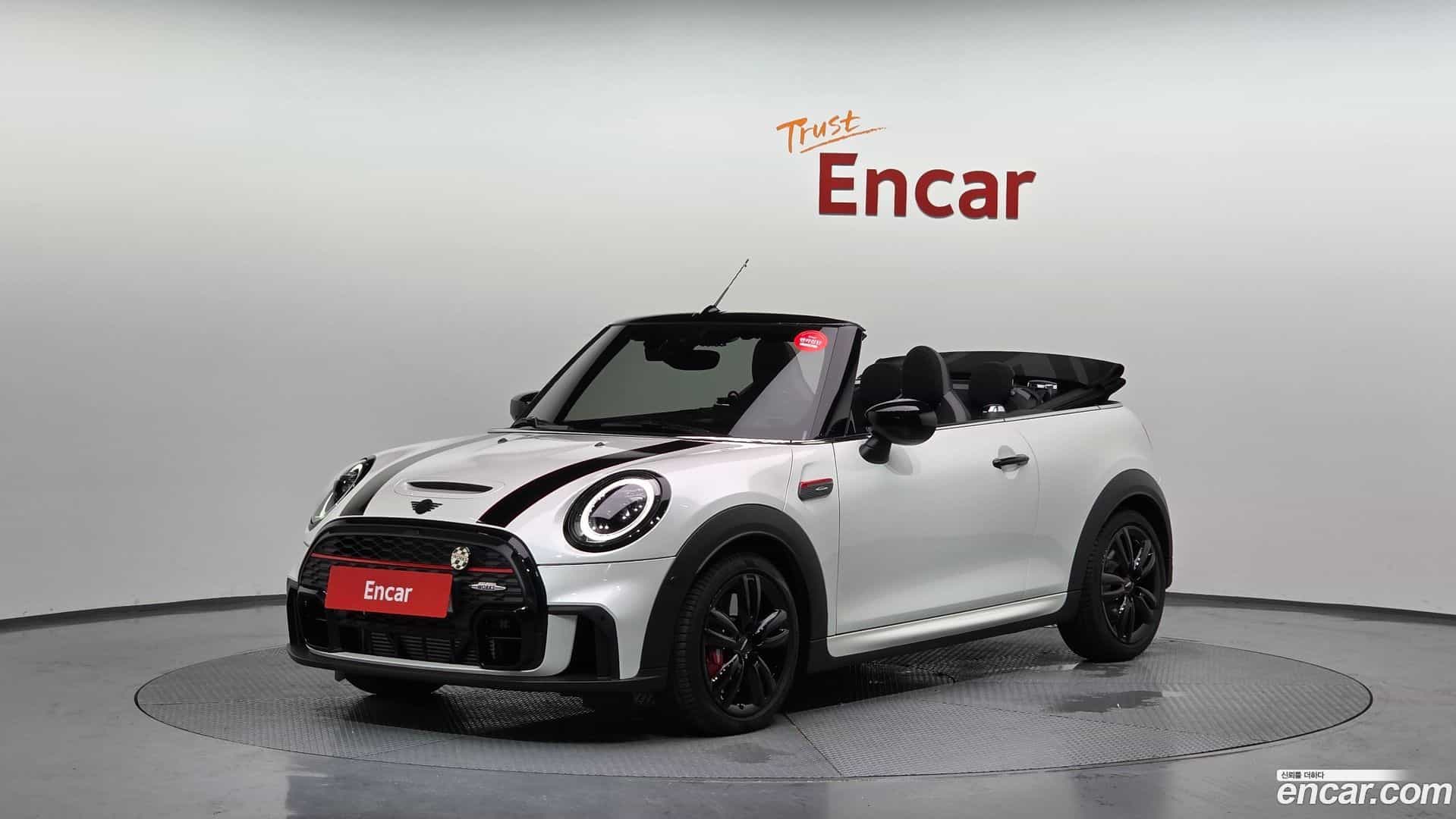 Cooper Convertible Mini 2024.4-OUTER-001