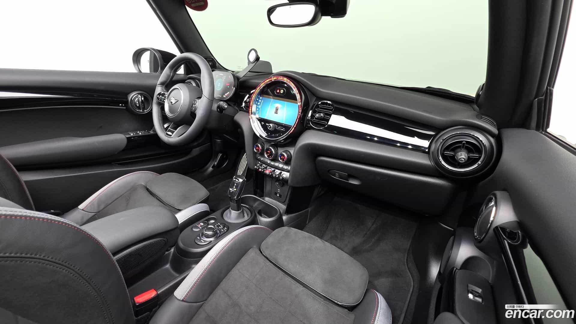 Cooper Convertible Mini 2024.4-INNER-007