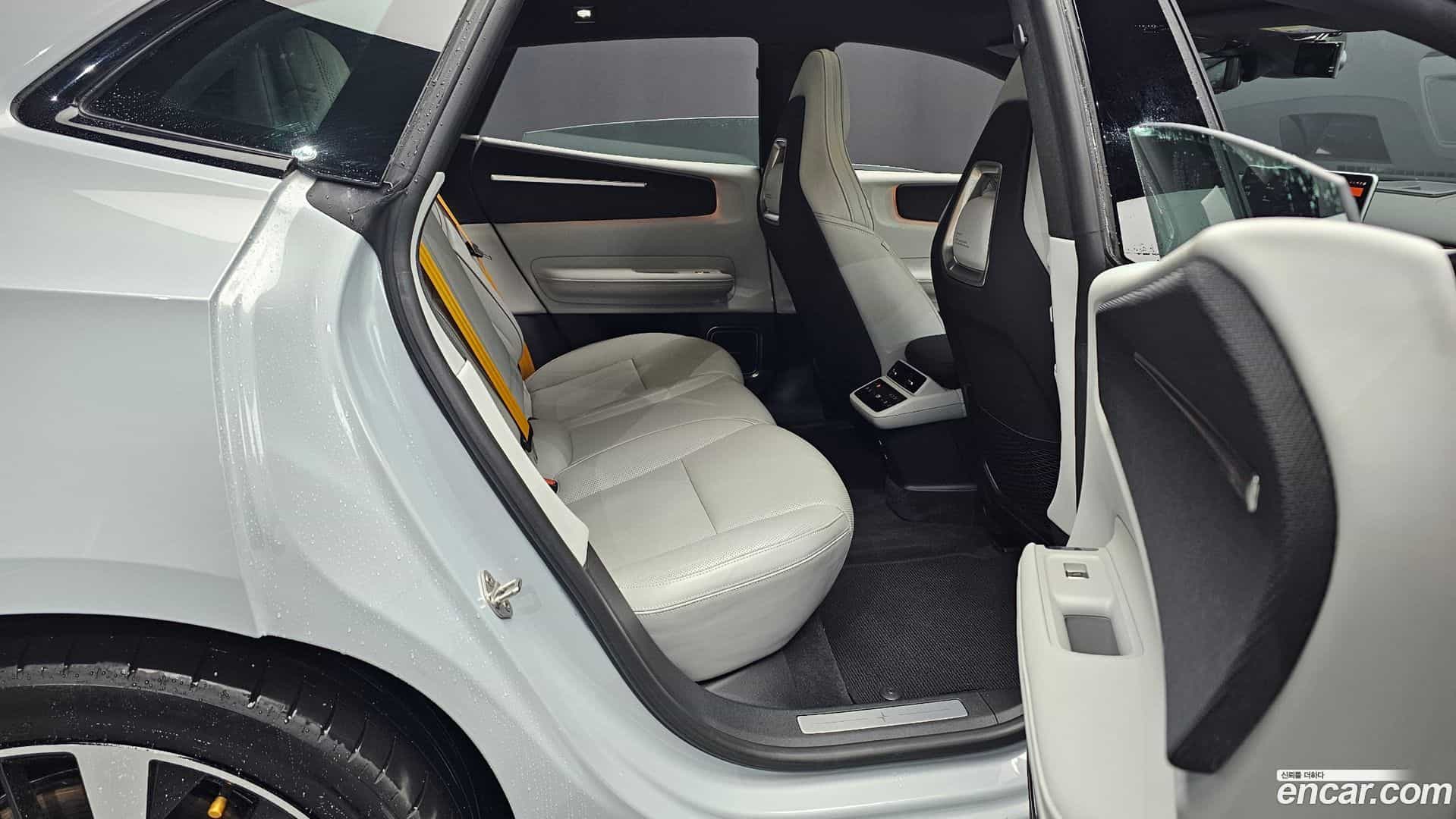 Polestar 4 Polestar 2025.5-OPTION-016