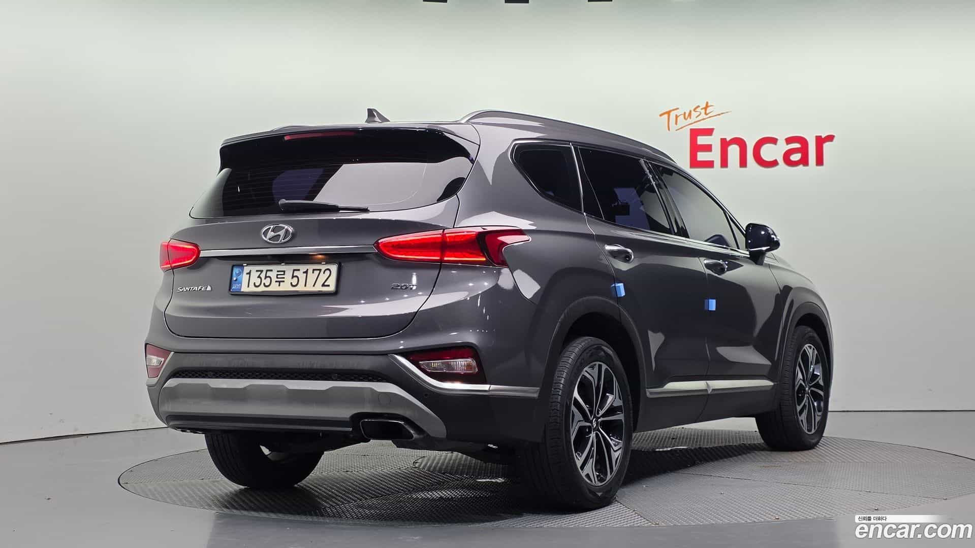 Santafe Hyundai 2018.2-OUTER-002