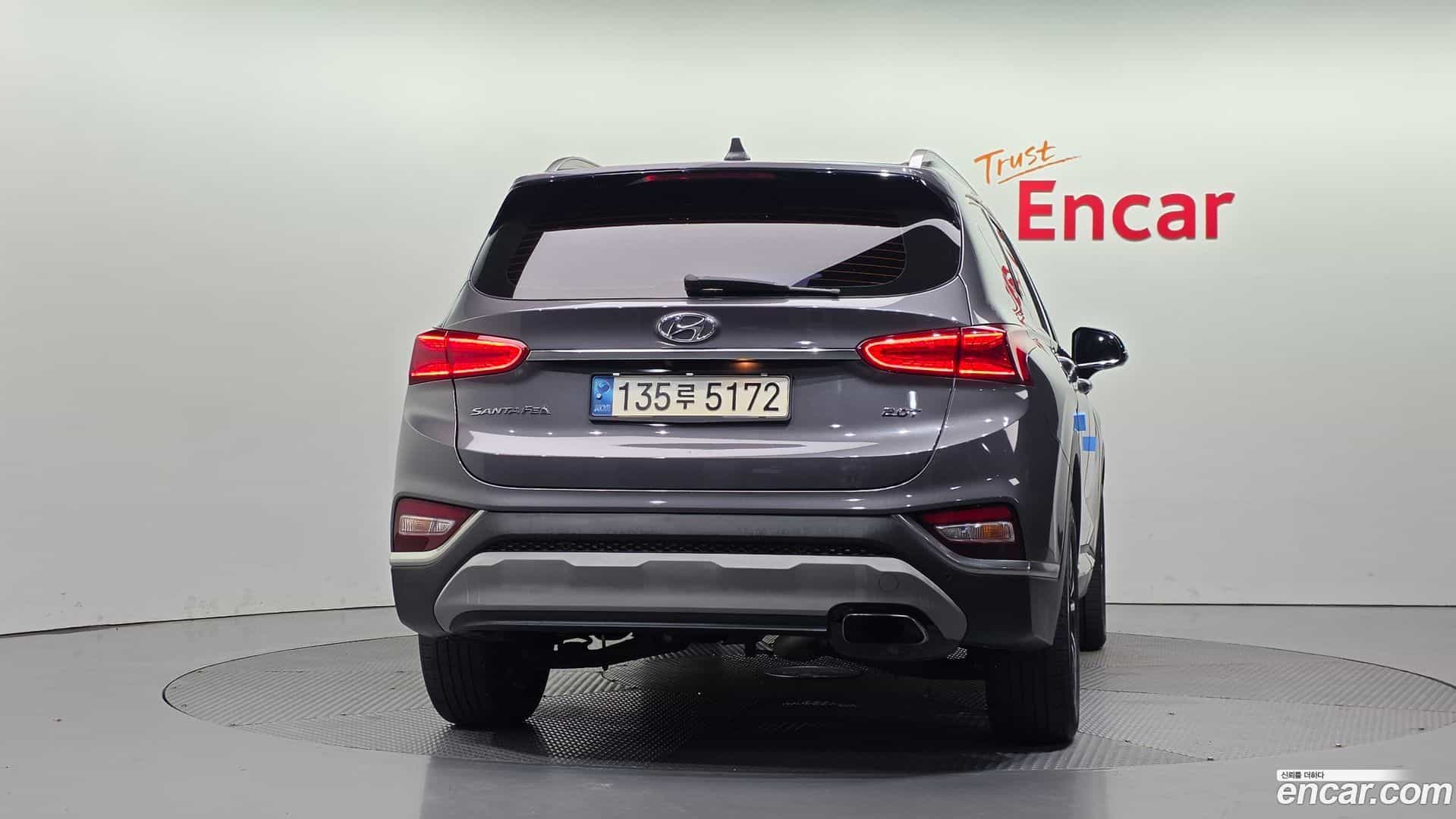 Santafe Hyundai 2018.2-OUTER-004