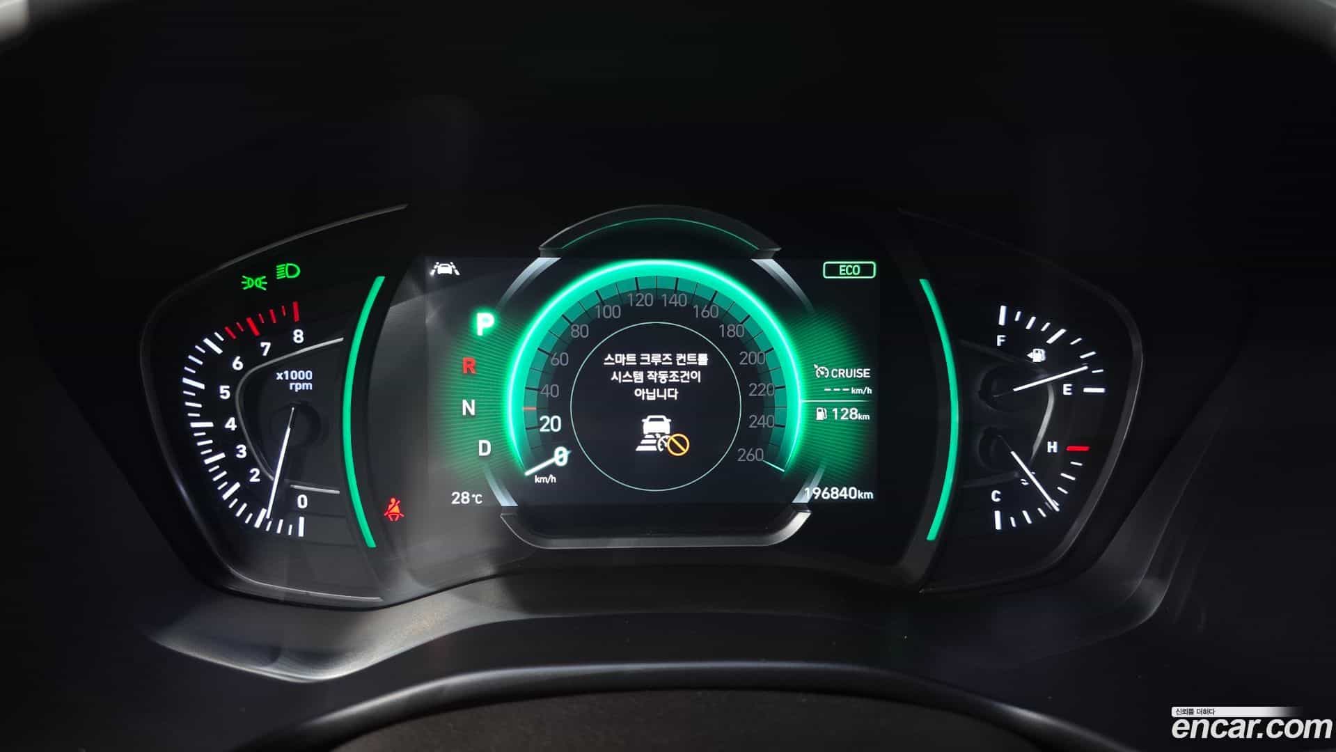 Santafe Hyundai 2018.2-INNER-008