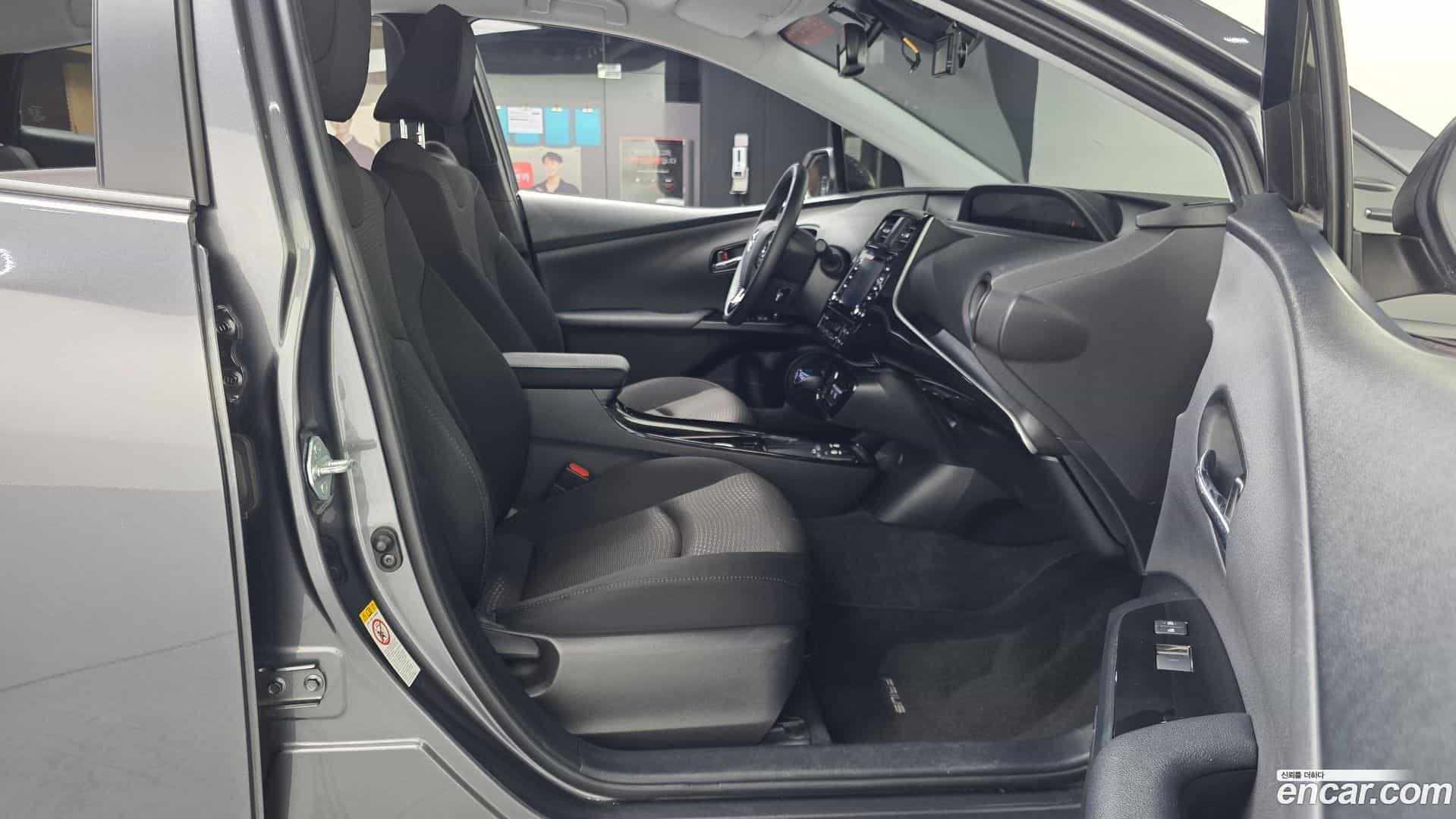 Prius Toyota 2021.7-OPTION-015