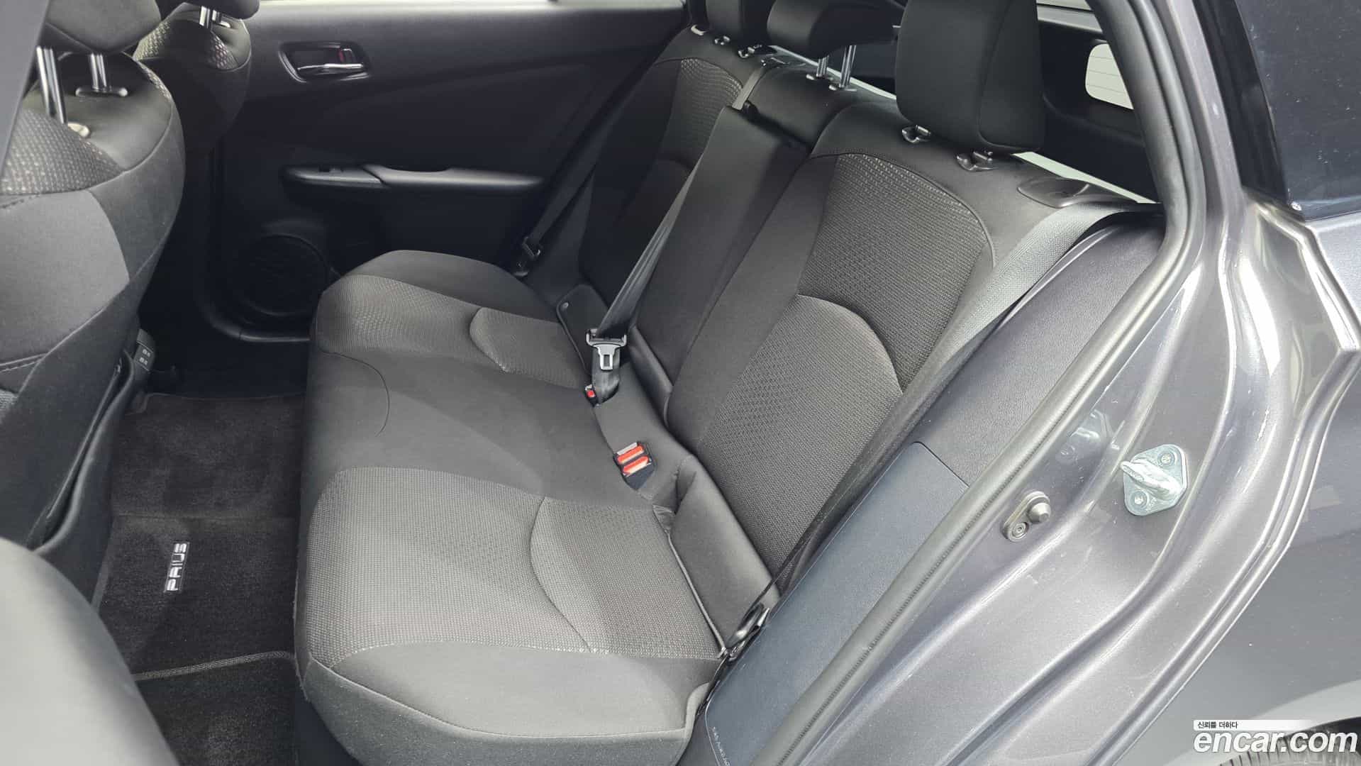 Prius Toyota 2021.7-INNER-036