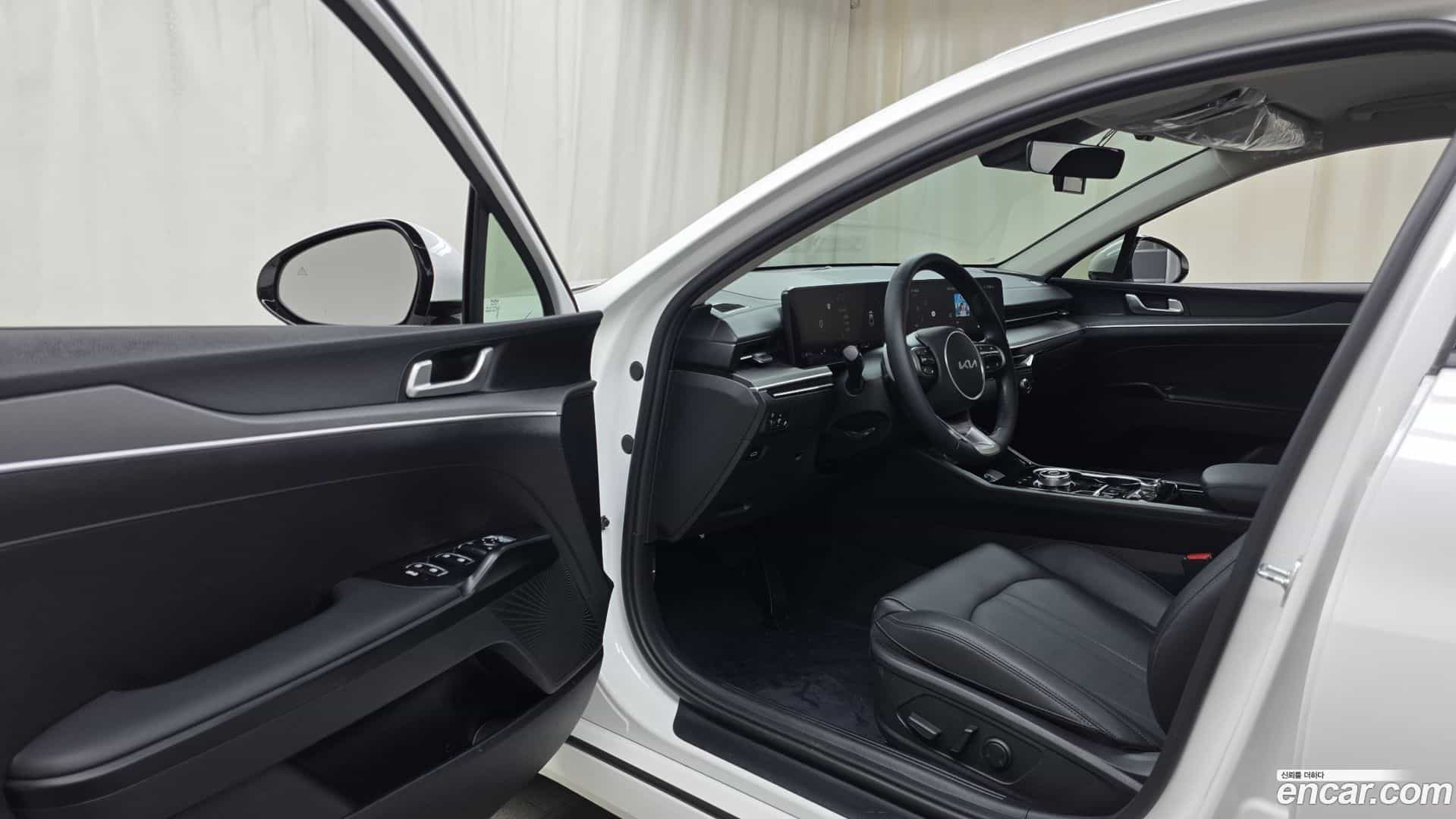 K5 Kia 2025.1-INNER-010