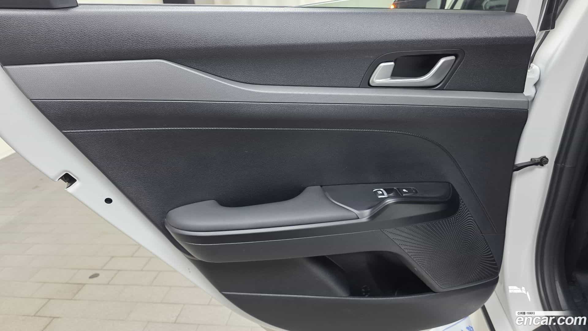K5 Kia 2025.1-INNER-035
