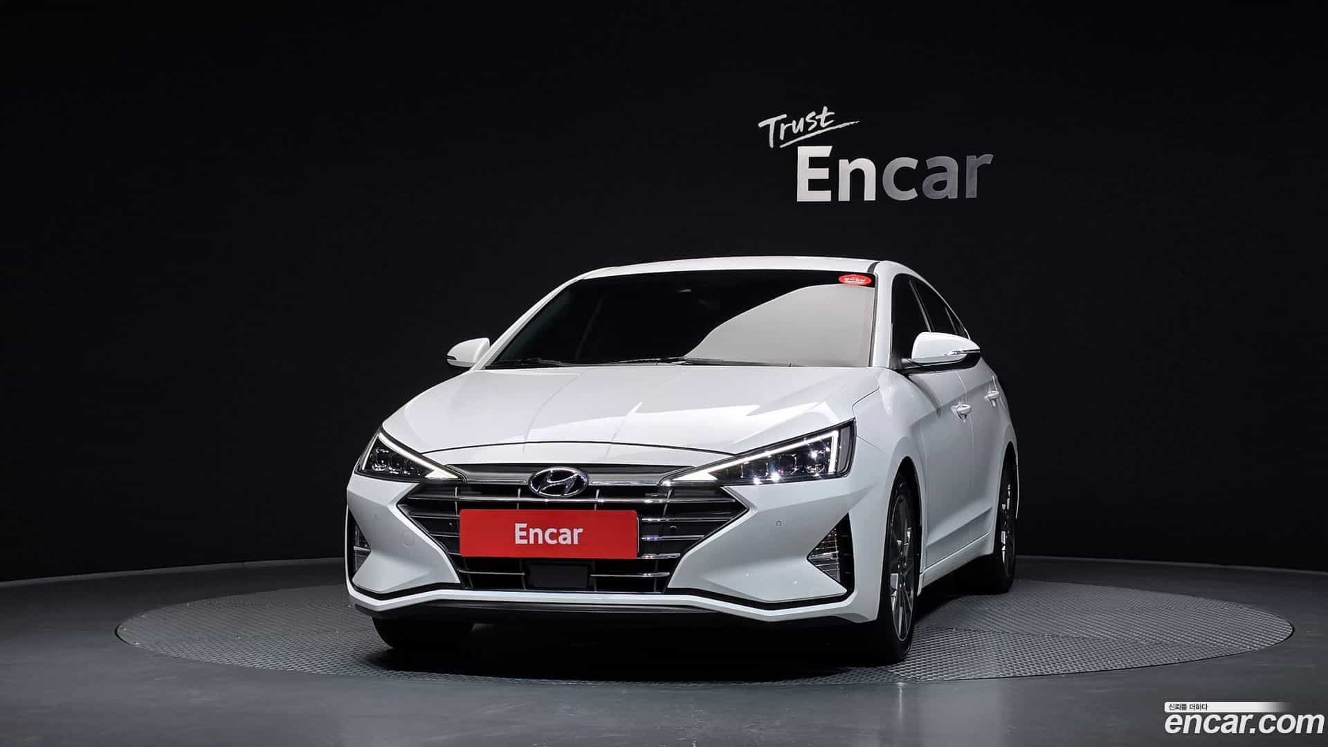 AVANTE Hyundai 2019.6-OUTER-003