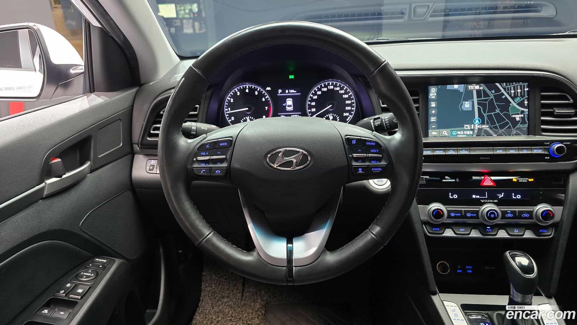 AVANTE Hyundai 2019.6-OPTION-017