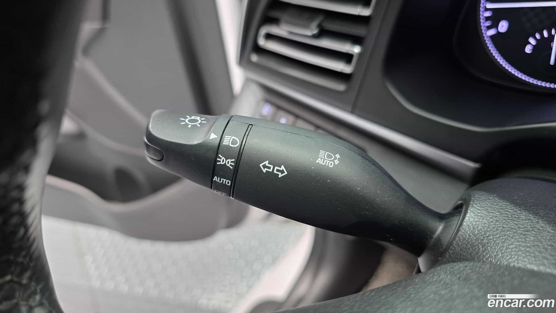 AVANTE Hyundai 2019.6-OPTION-024