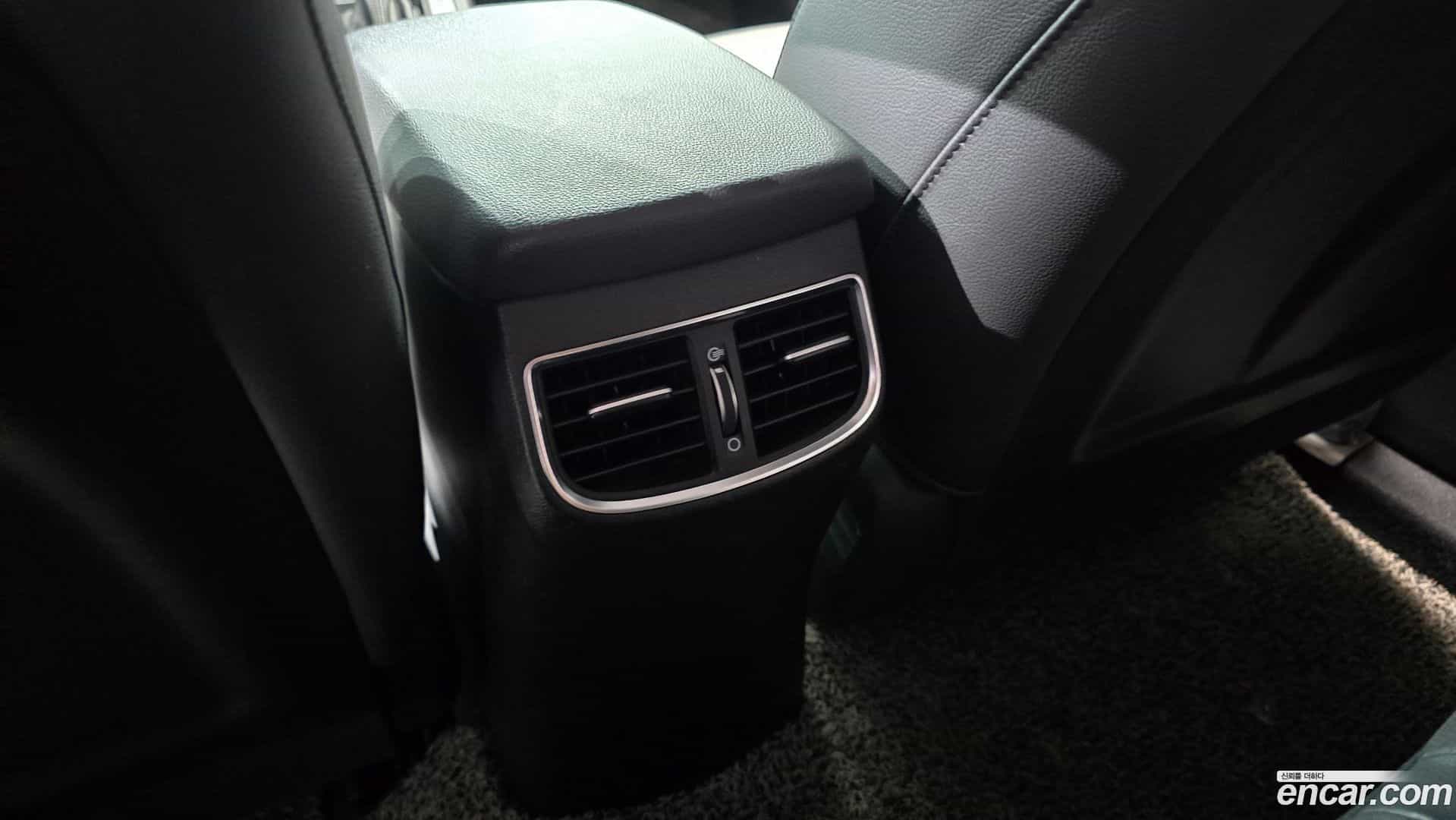 AVANTE Hyundai 2019.6-OPTION-044