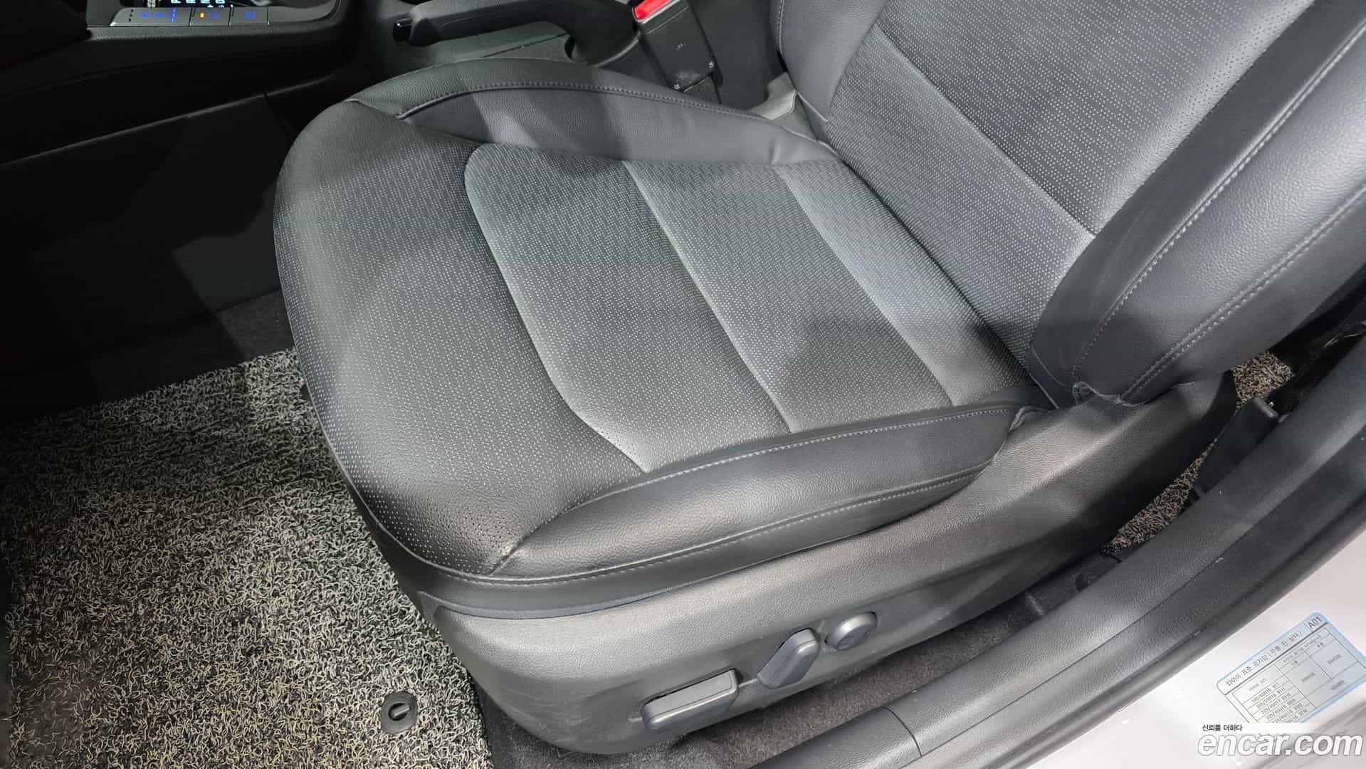 AVANTE Hyundai 2019.6-OPTION-045
