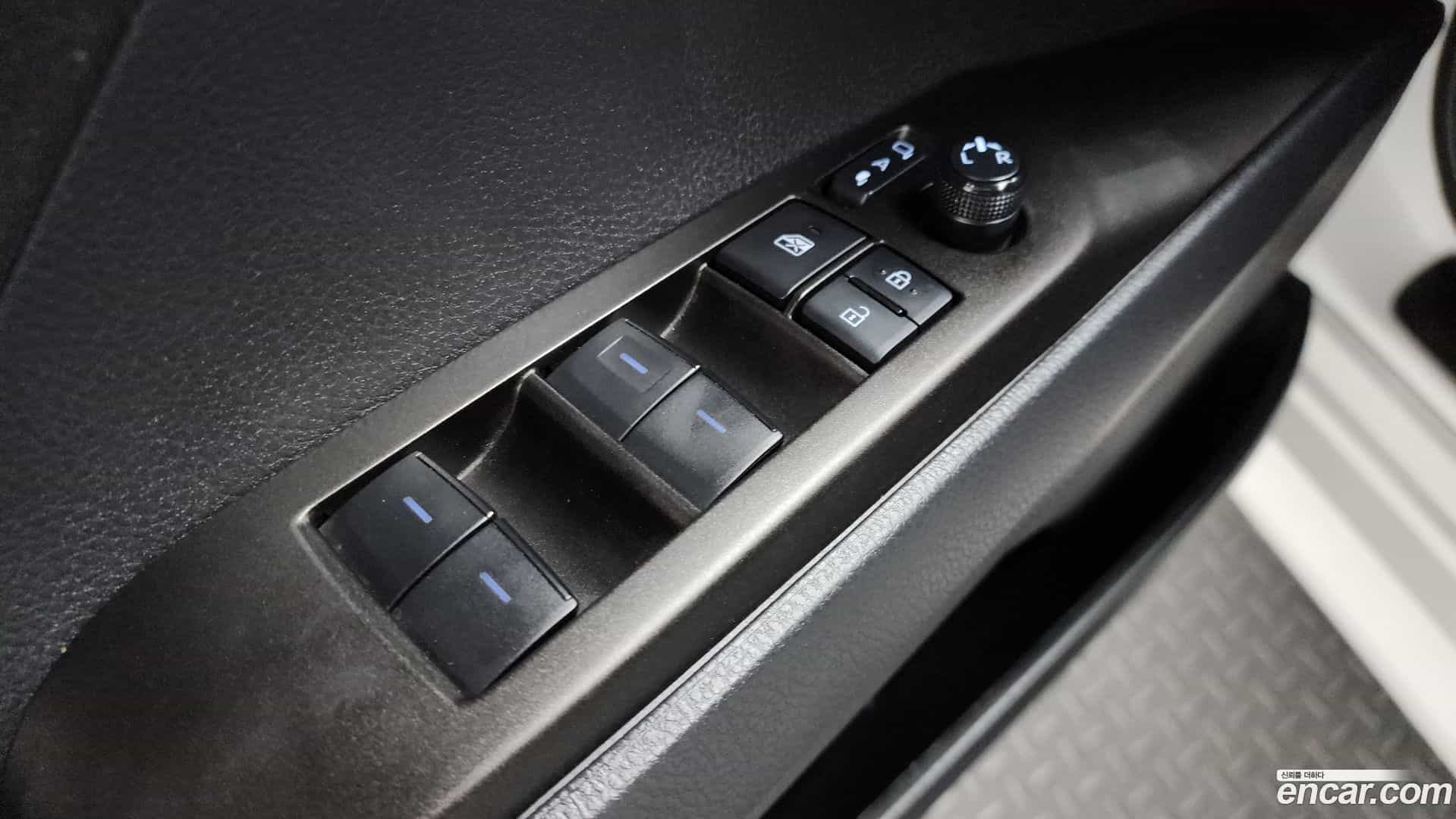 Camry Toyota 2023.9-OPTION-021