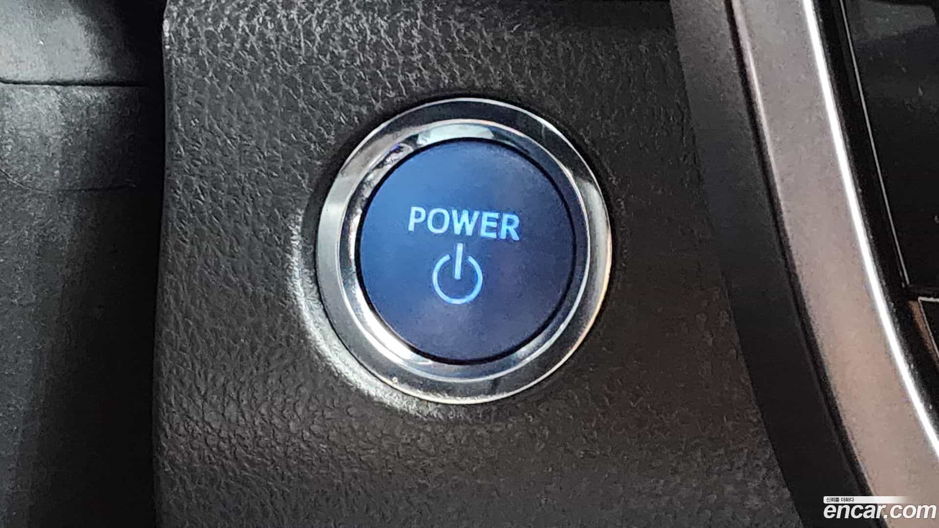 Camry Toyota 2023.9-OPTION-022