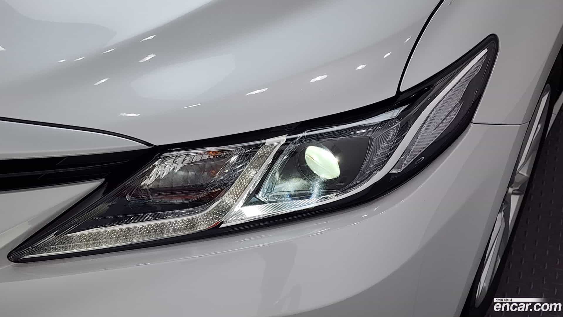 Camry Toyota 2023.9-OUTER-032
