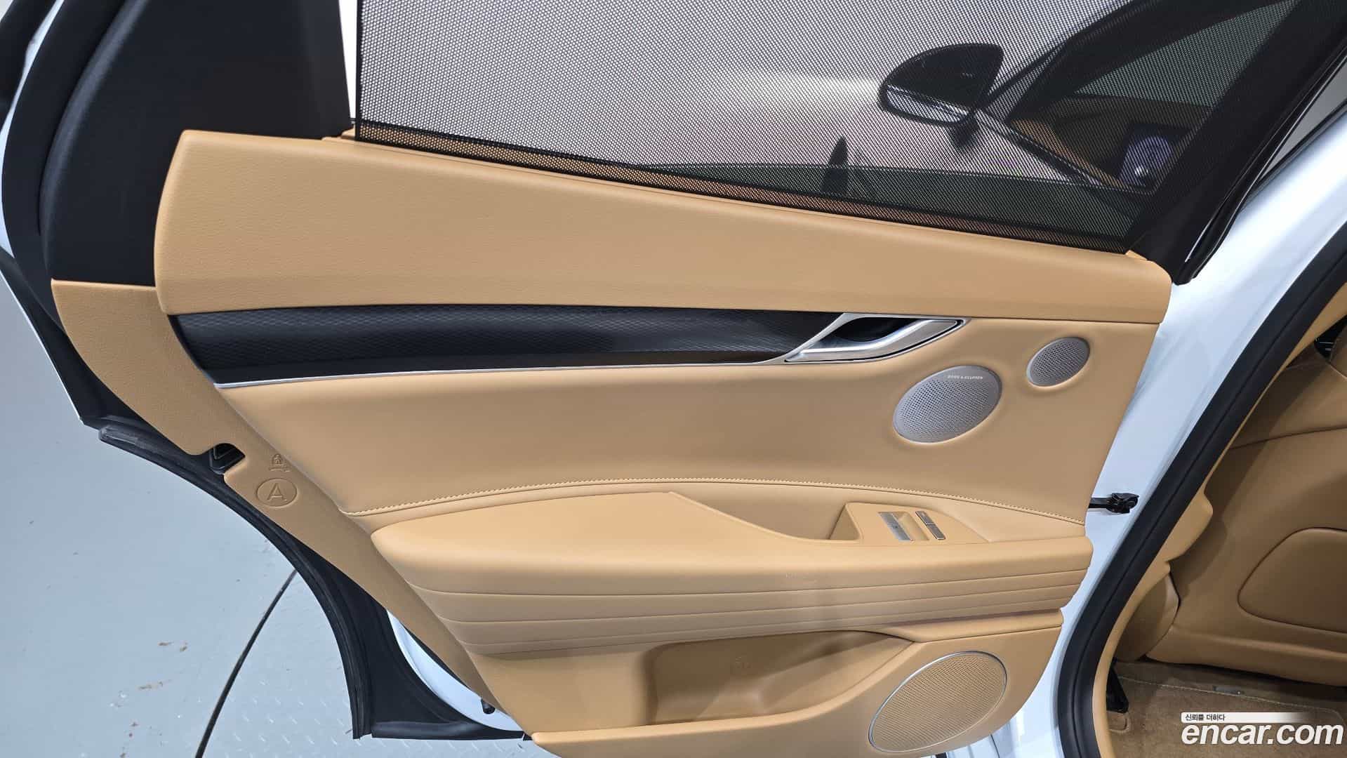 G80 Genesis 2024.1-INNER-035