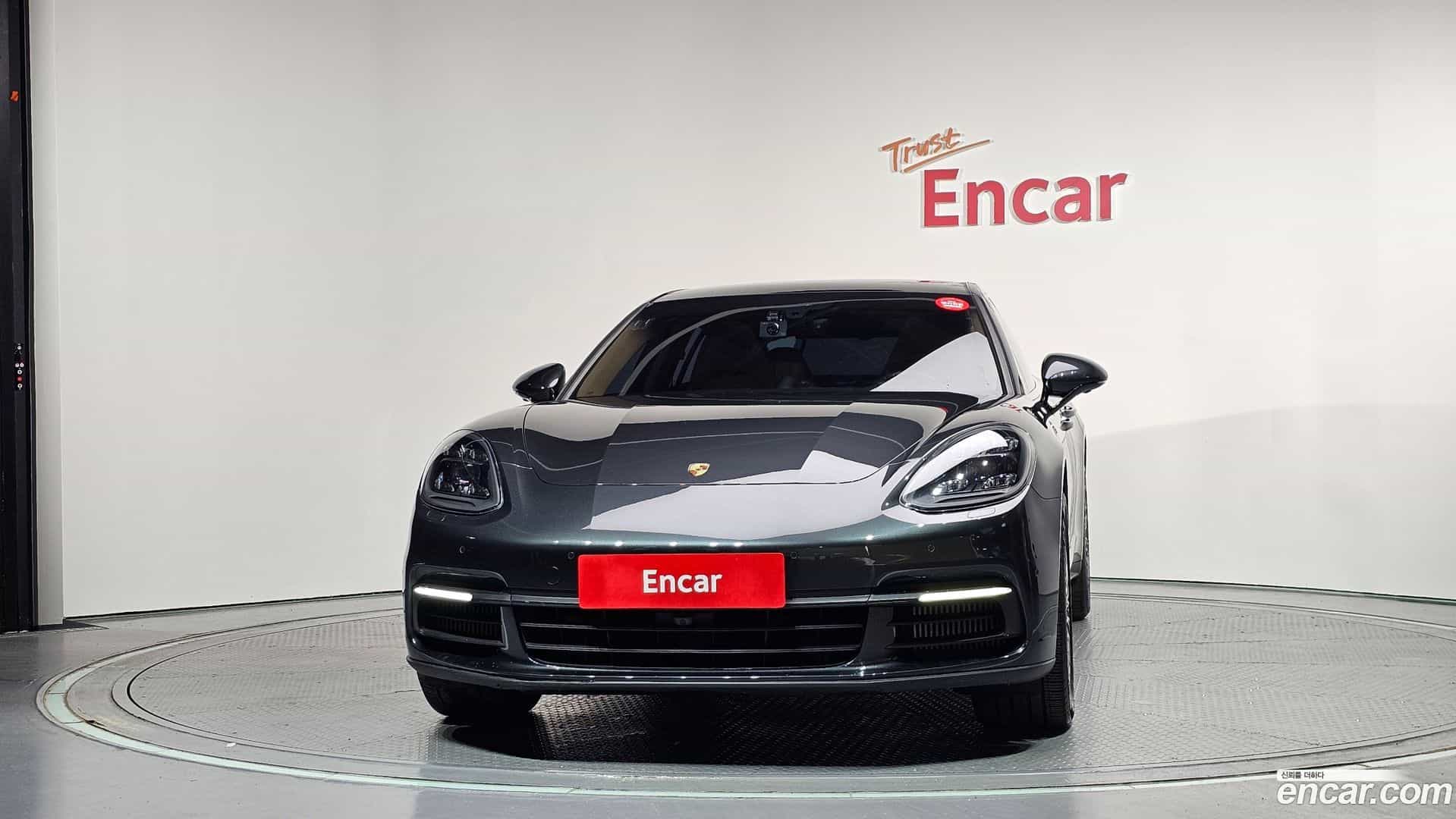 Panamera Porsche 2018.2-OUTER-003
