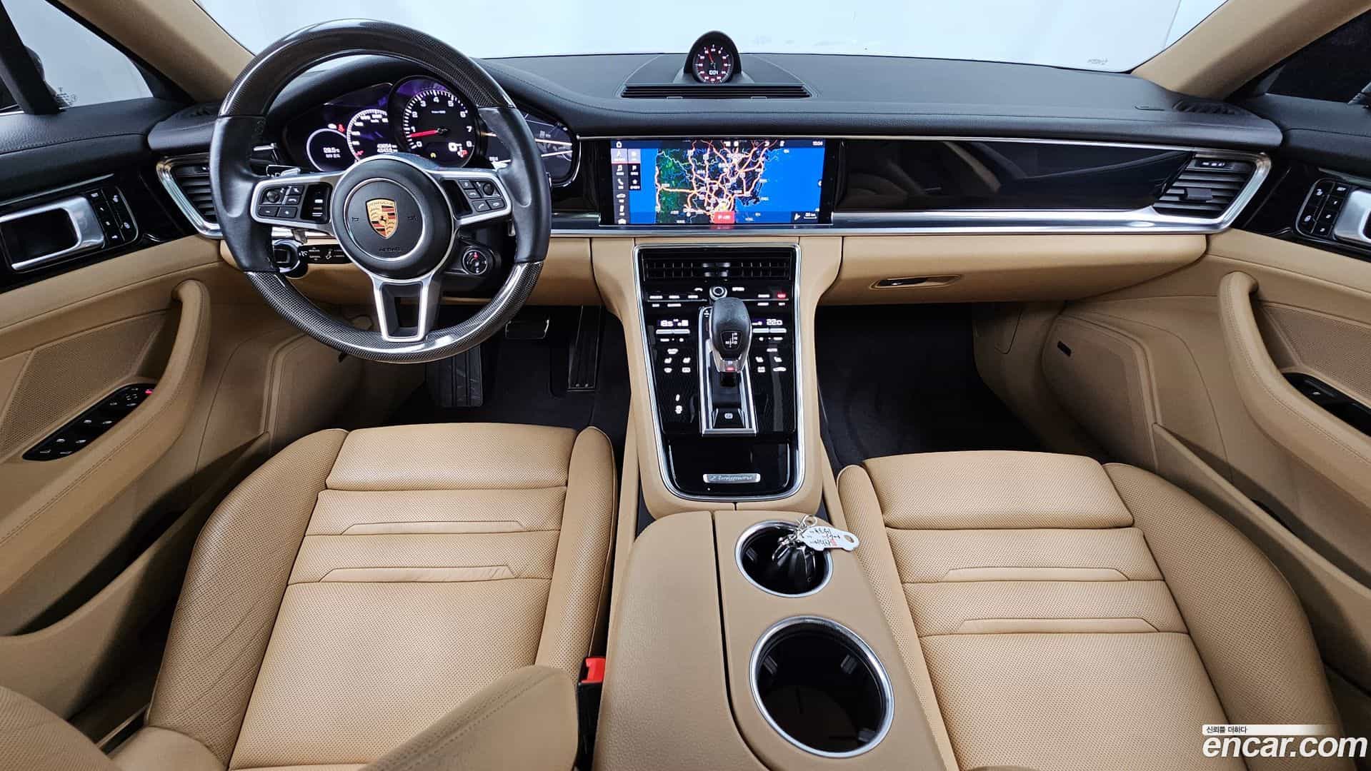 Panamera Porsche 2018.2-INNER-007