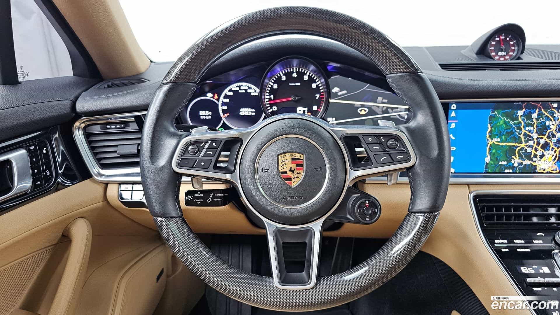 Panamera Porsche 2018.2-OPTION-017