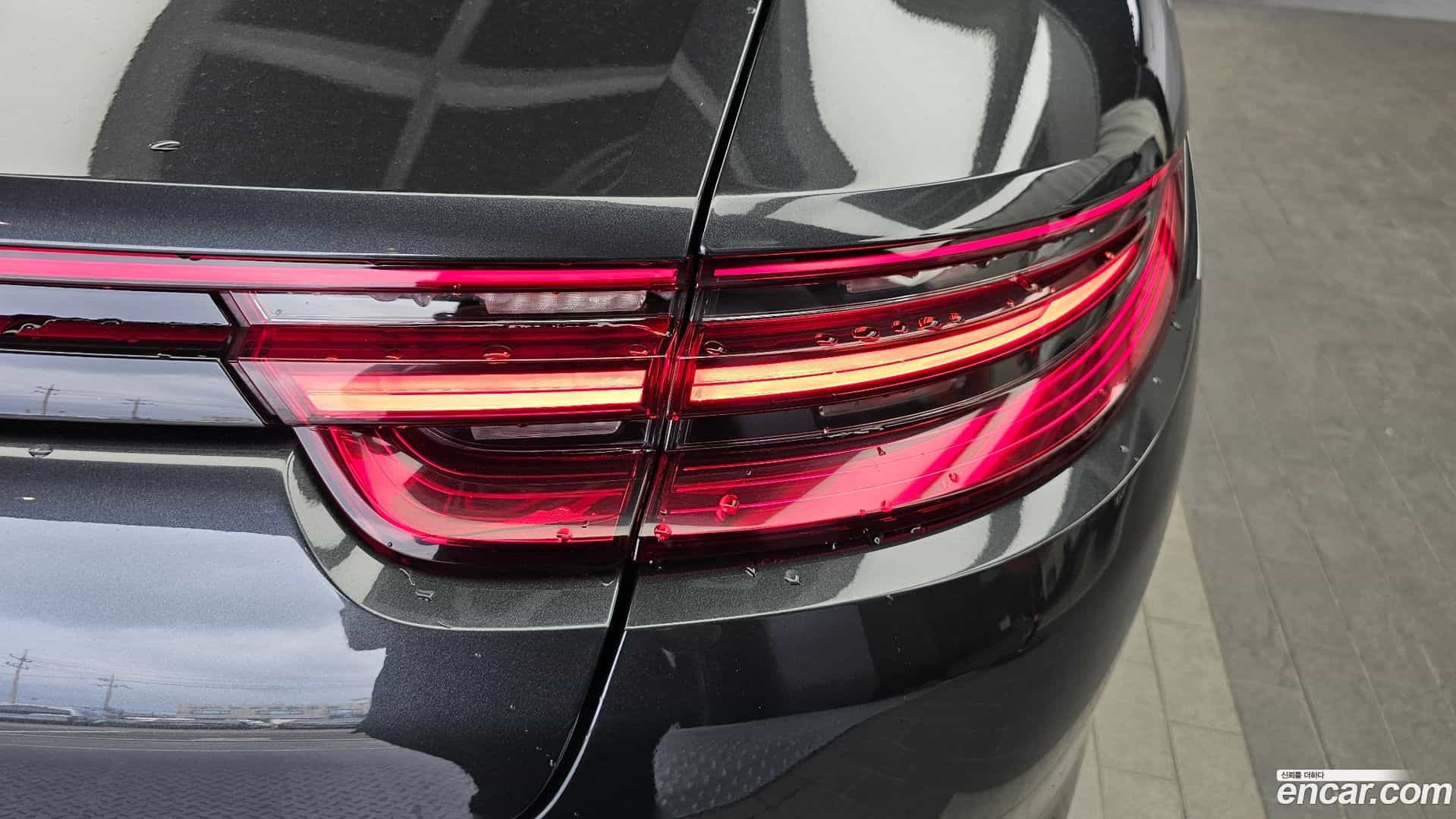 Panamera Porsche 2018.2-OUTER-033