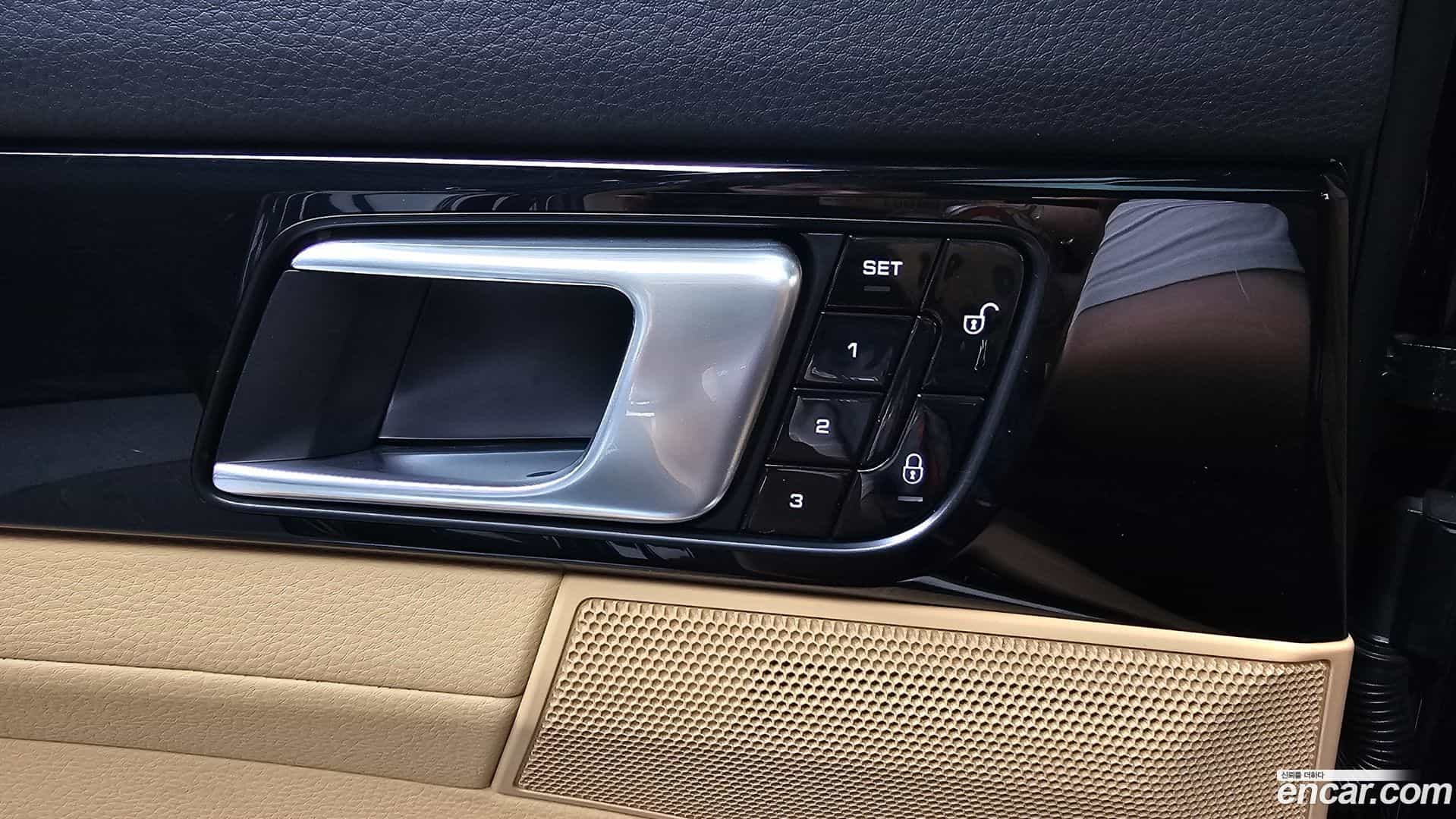 Panamera Porsche 2018.2-OPTION-045