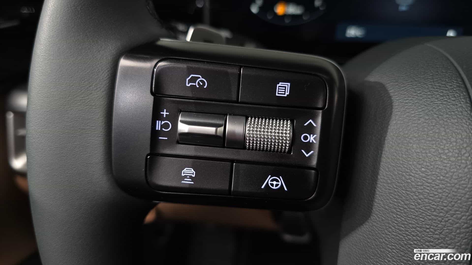 Grandeur Hyundai 2025.6-OPTION-019