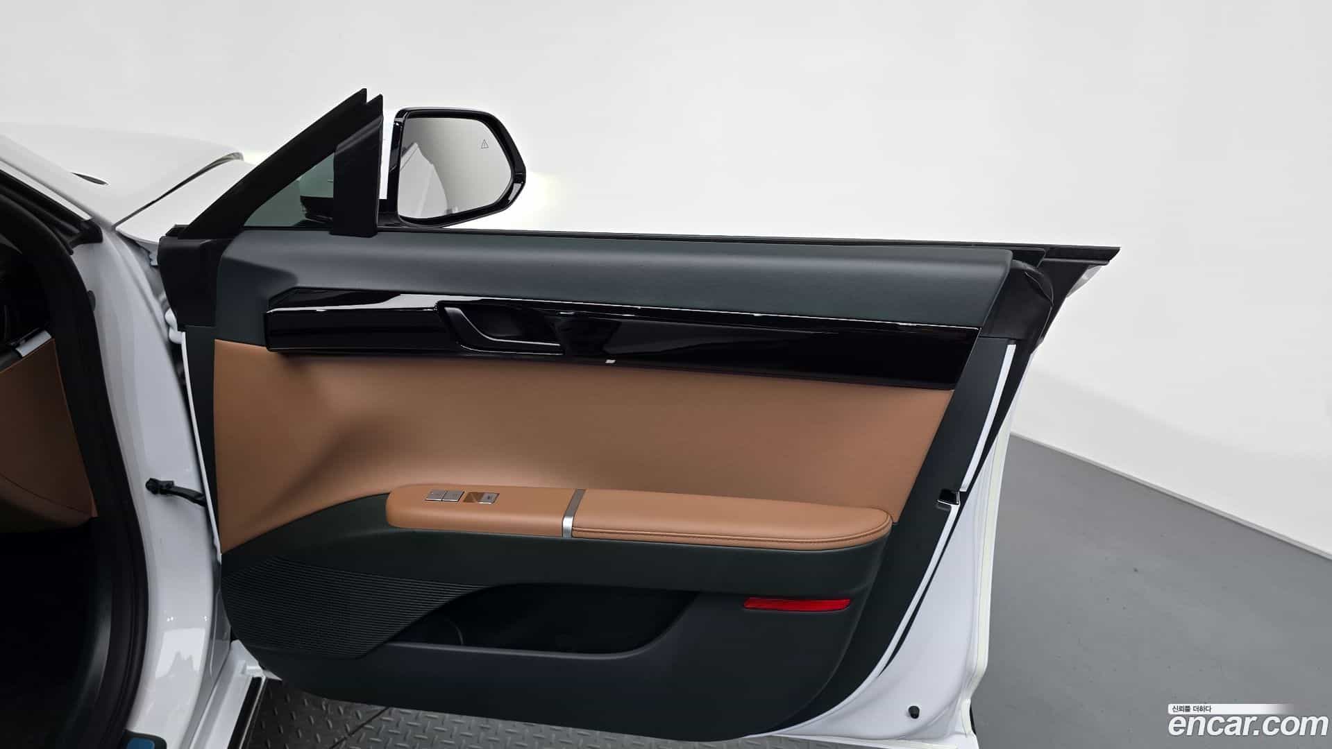 Grandeur Hyundai 2025.6-INNER-034