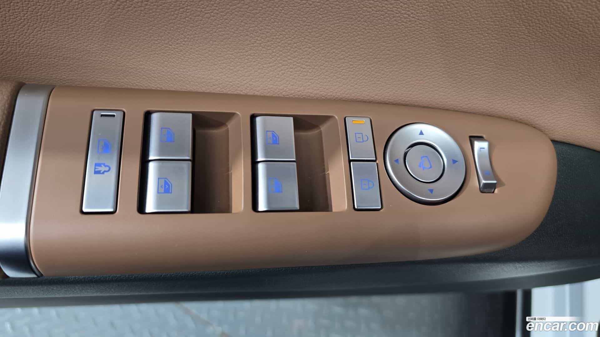 Grandeur Hyundai 2025.6-OPTION-042