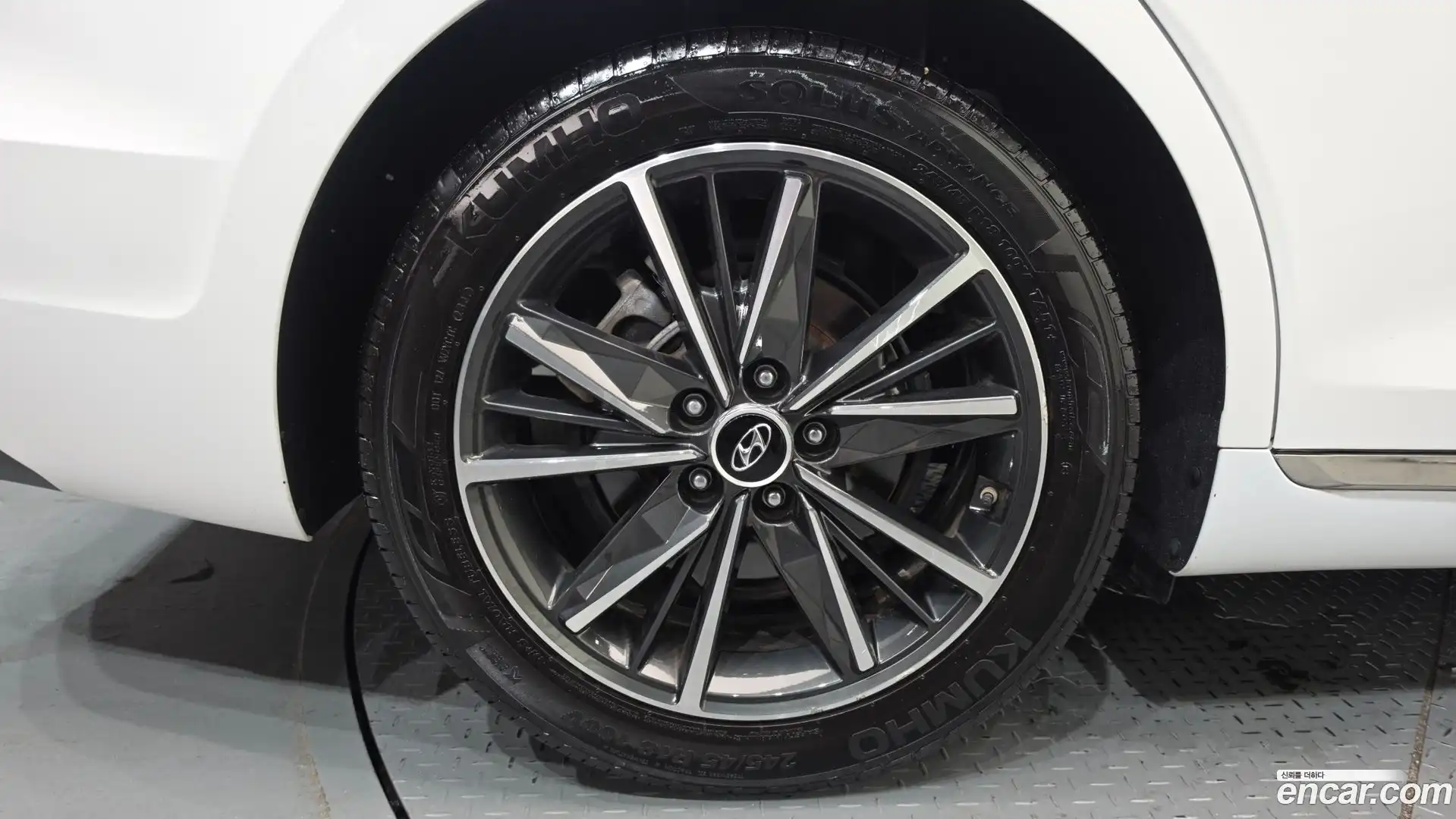 Grandeur Hyundai 2021.10-OUTER-005