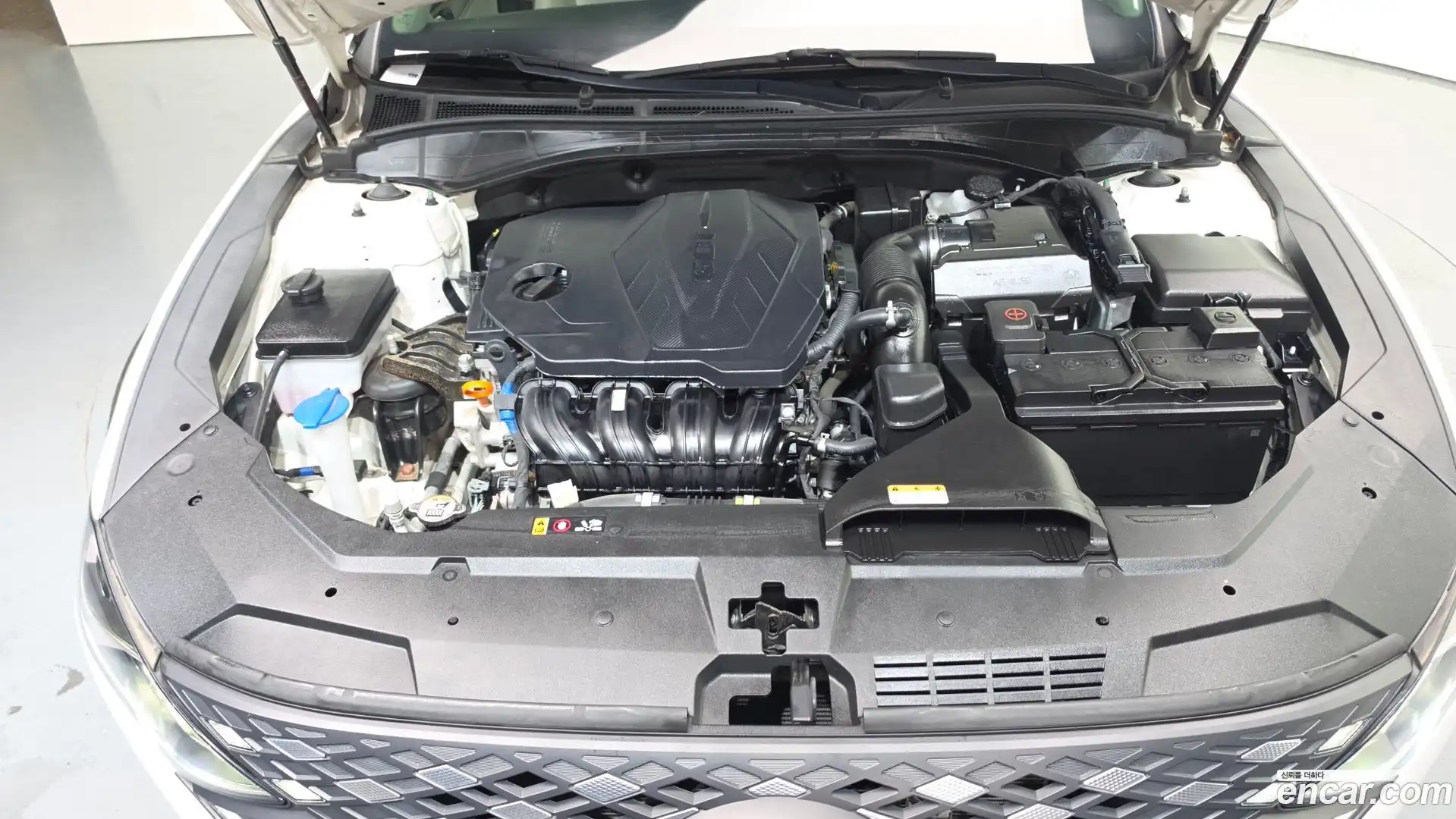 Grandeur Hyundai 2021.10-OUTER-006