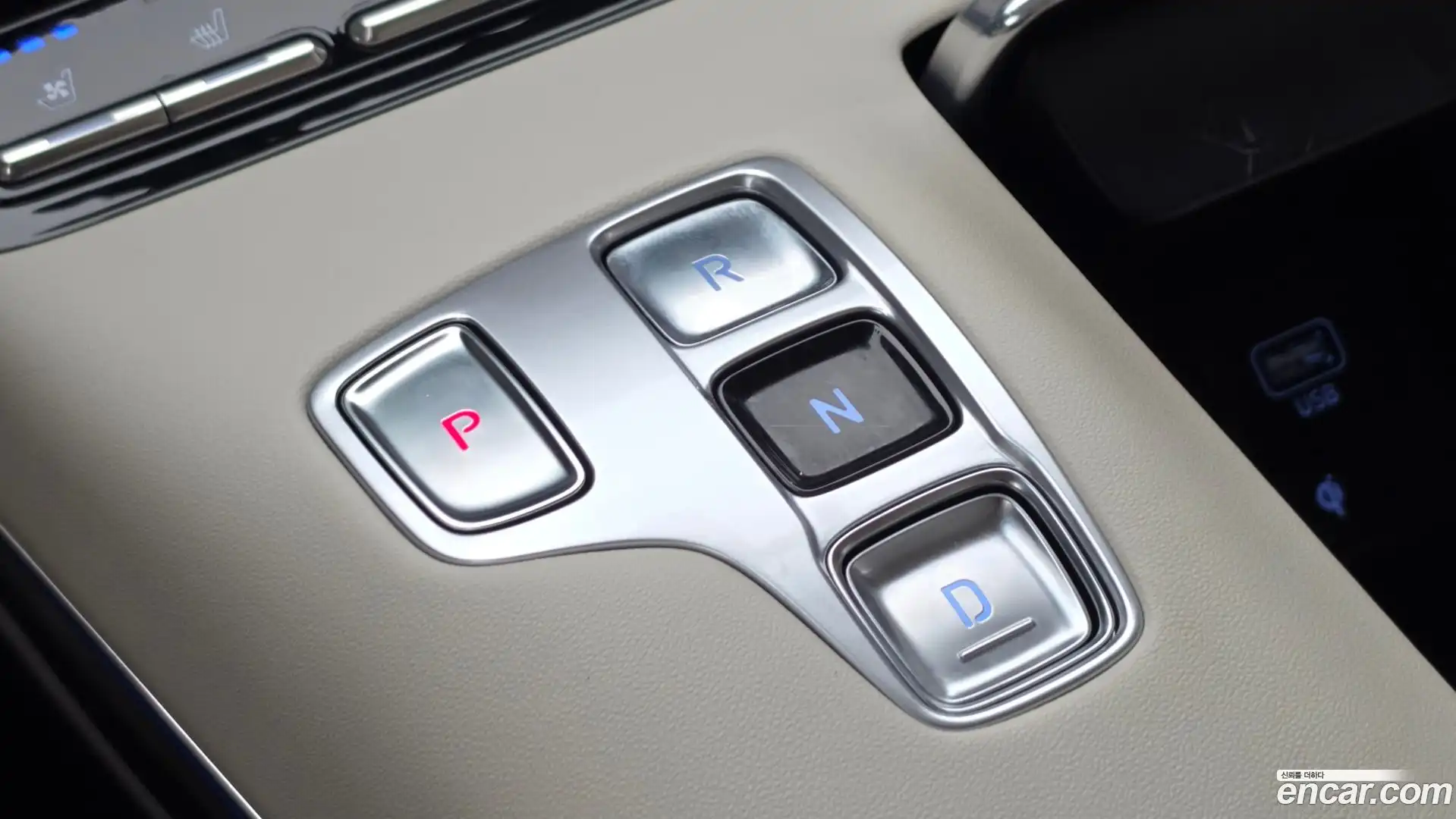 Grandeur Hyundai 2021.10-INNER-009