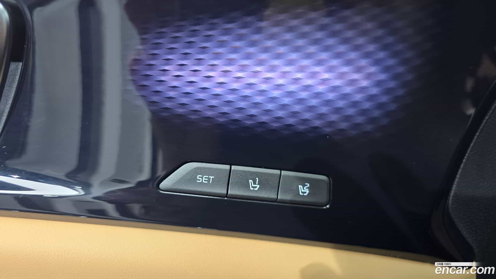 Canival Kia 2023.7-OPTION-051