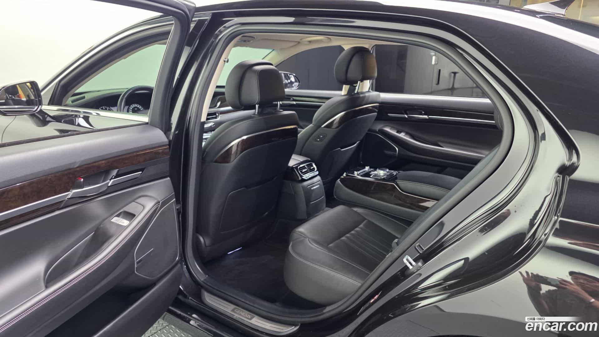G90 Genesis 2019.4-INNER-036